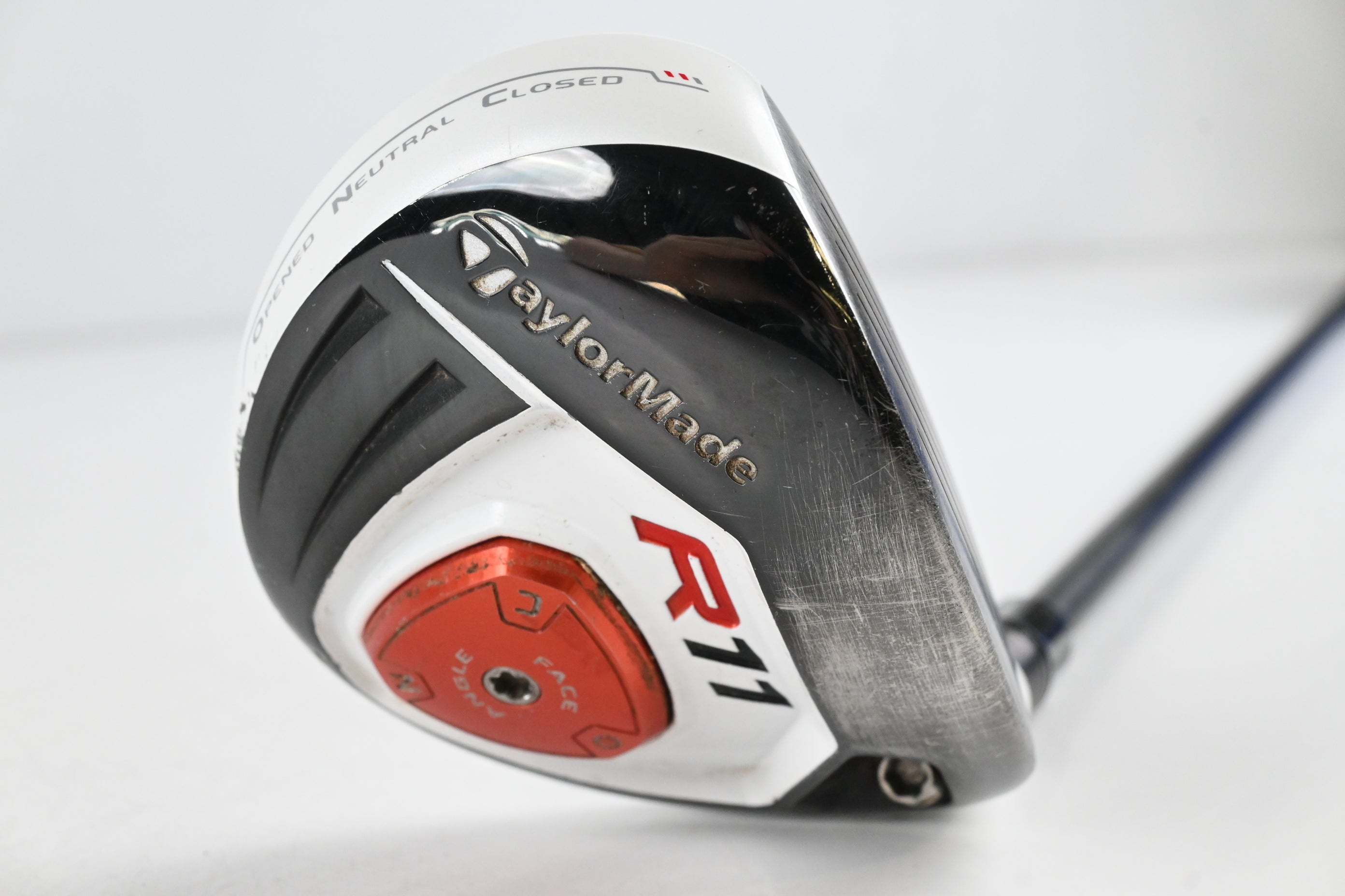 Taylormade R11 #4 Wood / 17 Degree / Stiff Flex Fujikura Motore F3 80 Shaft