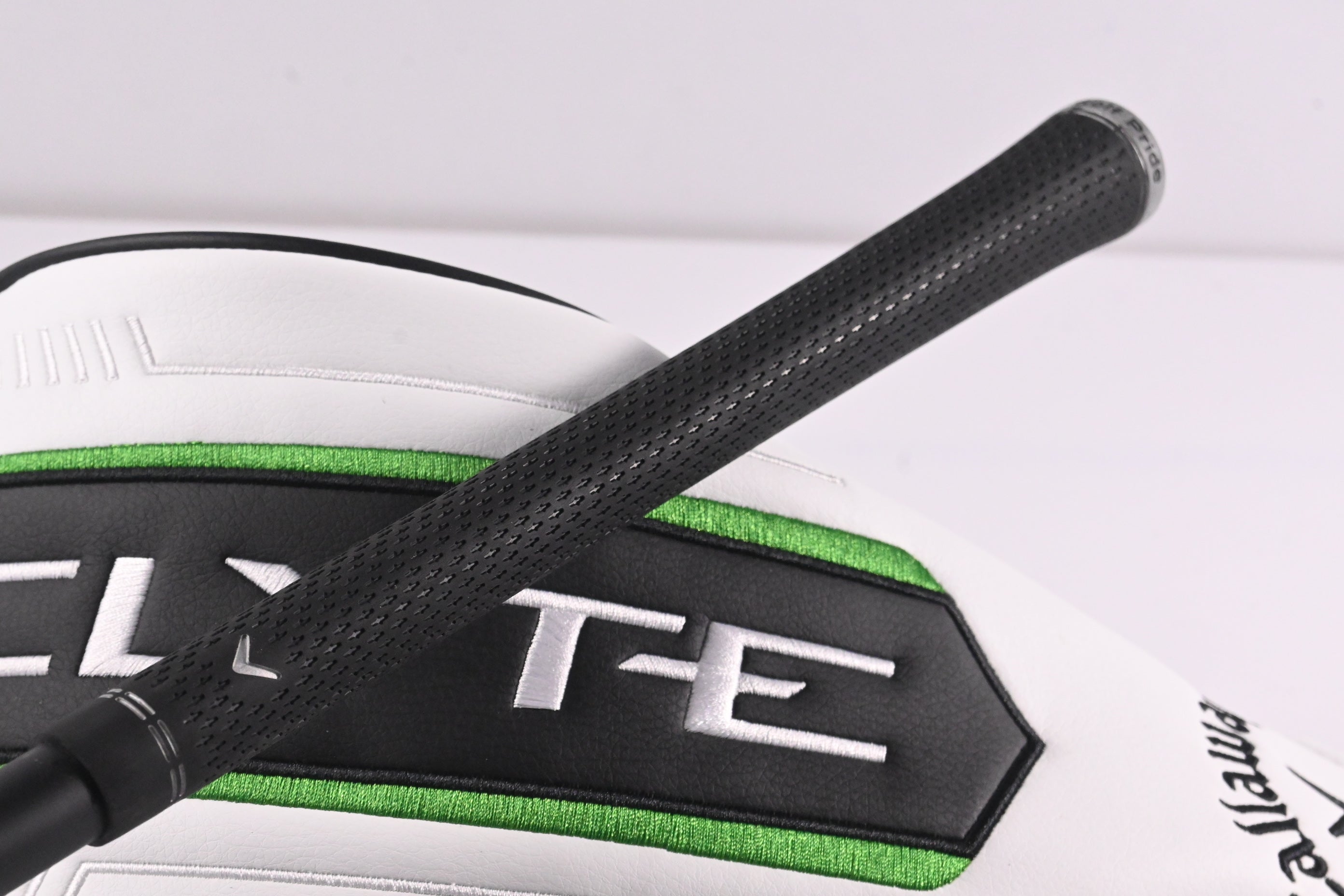 Callaway Elyte Driver / 10.5 Degree / Regular Flex Vanquish 4 Shaft