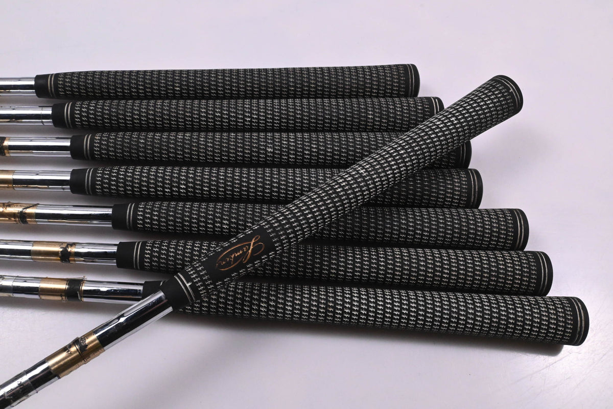 Wilson FG-49 Irons / 3-PW / Stiff Flex Dynamic Gold Shafts
