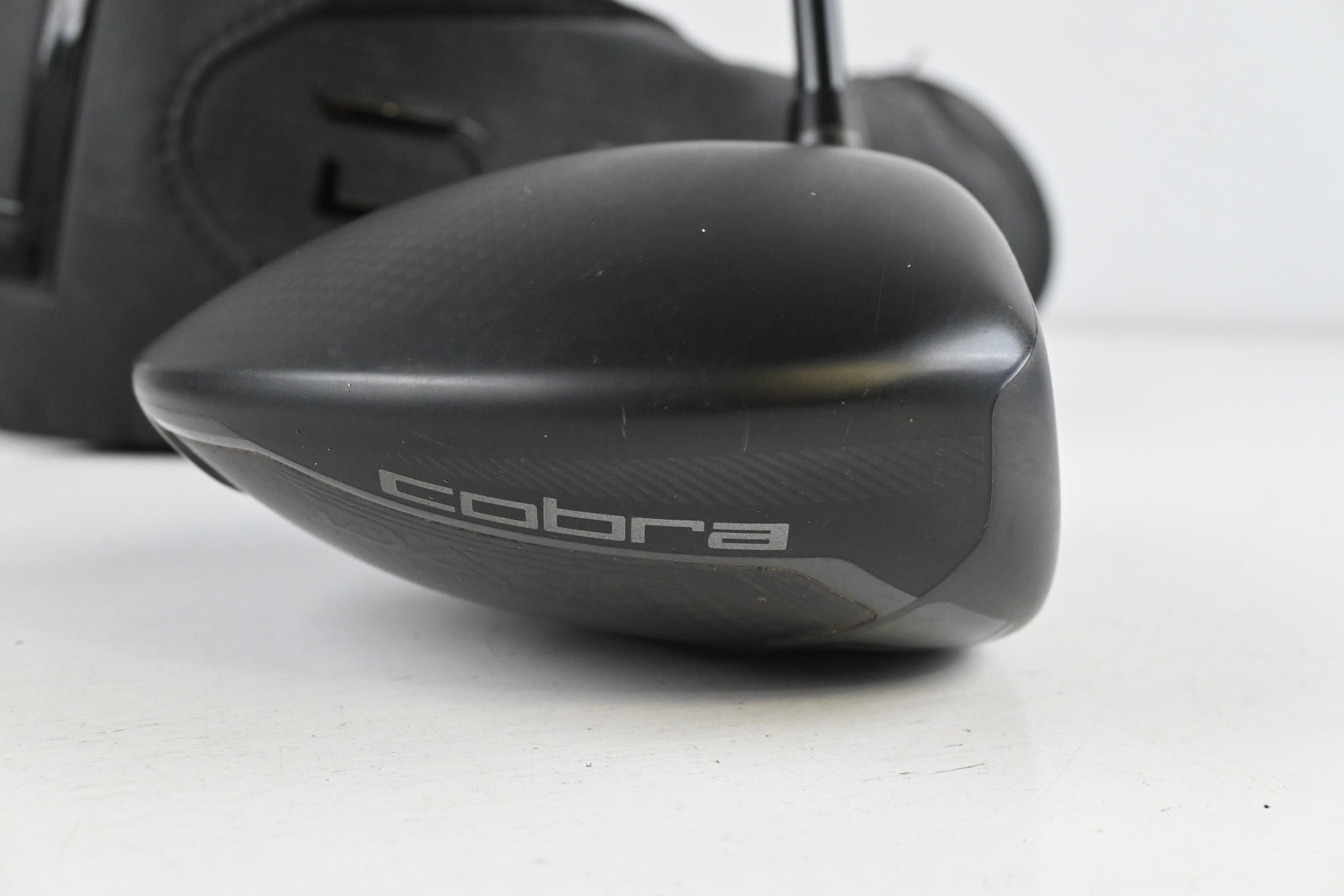 Cobra Darkspeed LS Driver / 9 Degree / Stiff Flex Kai'li White 60 Shaft