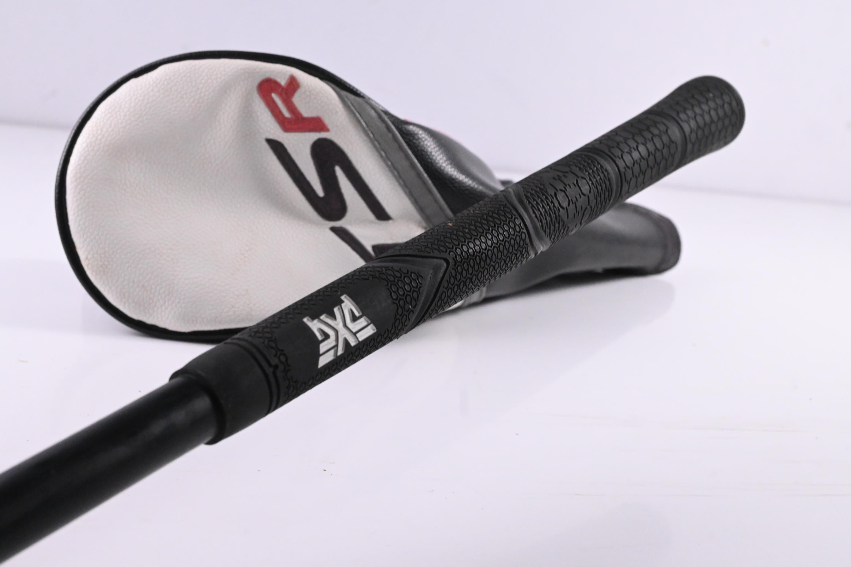 Titleist TSR2 #3 Wood / 16.5 Degree / Regular Flex HZRDUS CB Red 50 Shaft