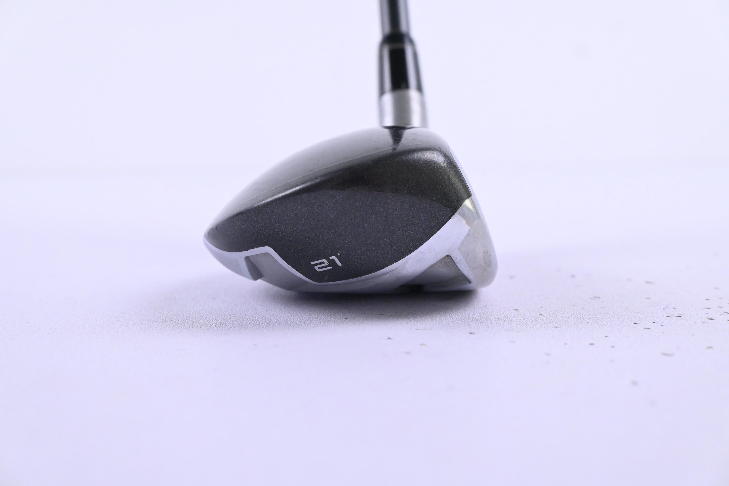 Taylormade SLDR #4 Hybrid / 21 Degree / Regular Flex Fujikura Speeder 82H Shaft