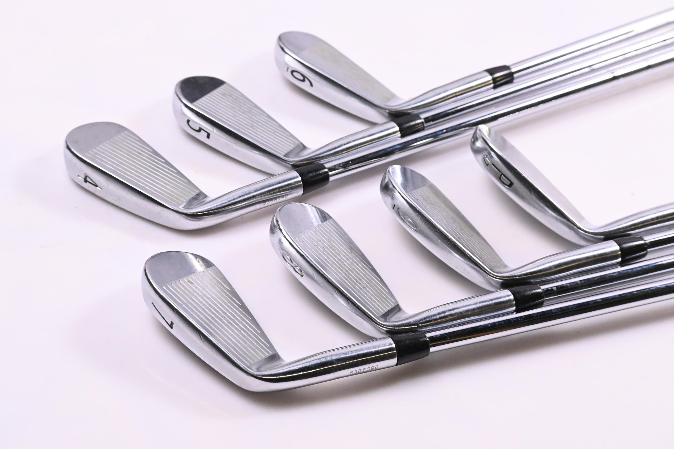 Titleist CB 620 Irons / 4-PW / X-Flex NS Pro Modus 3 Tour 105 Shafts