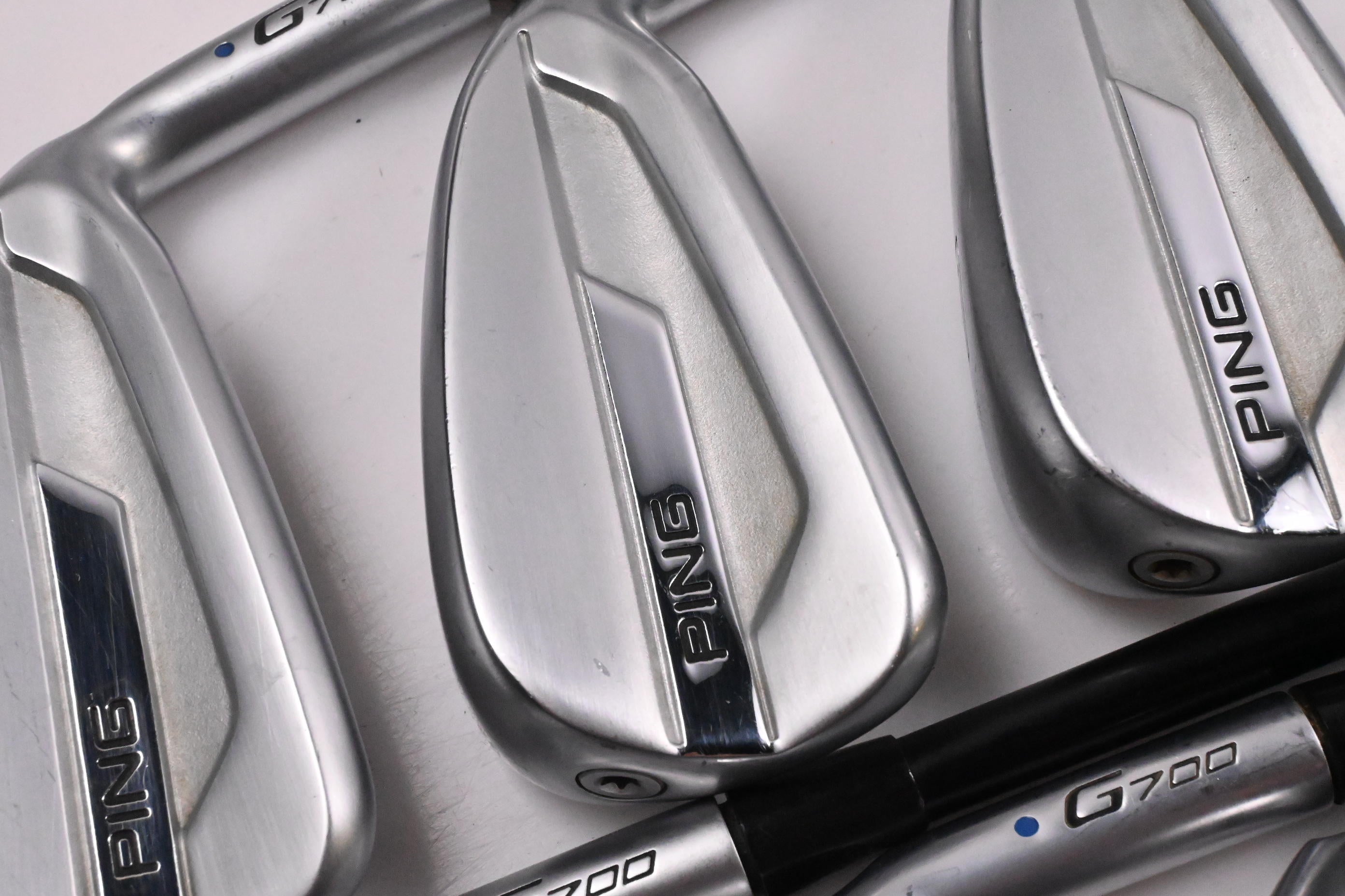 Ping G700 Irons / 5-PW+SW / Blue Dot / Regular Flex Ping Alta CB AWT Shafts