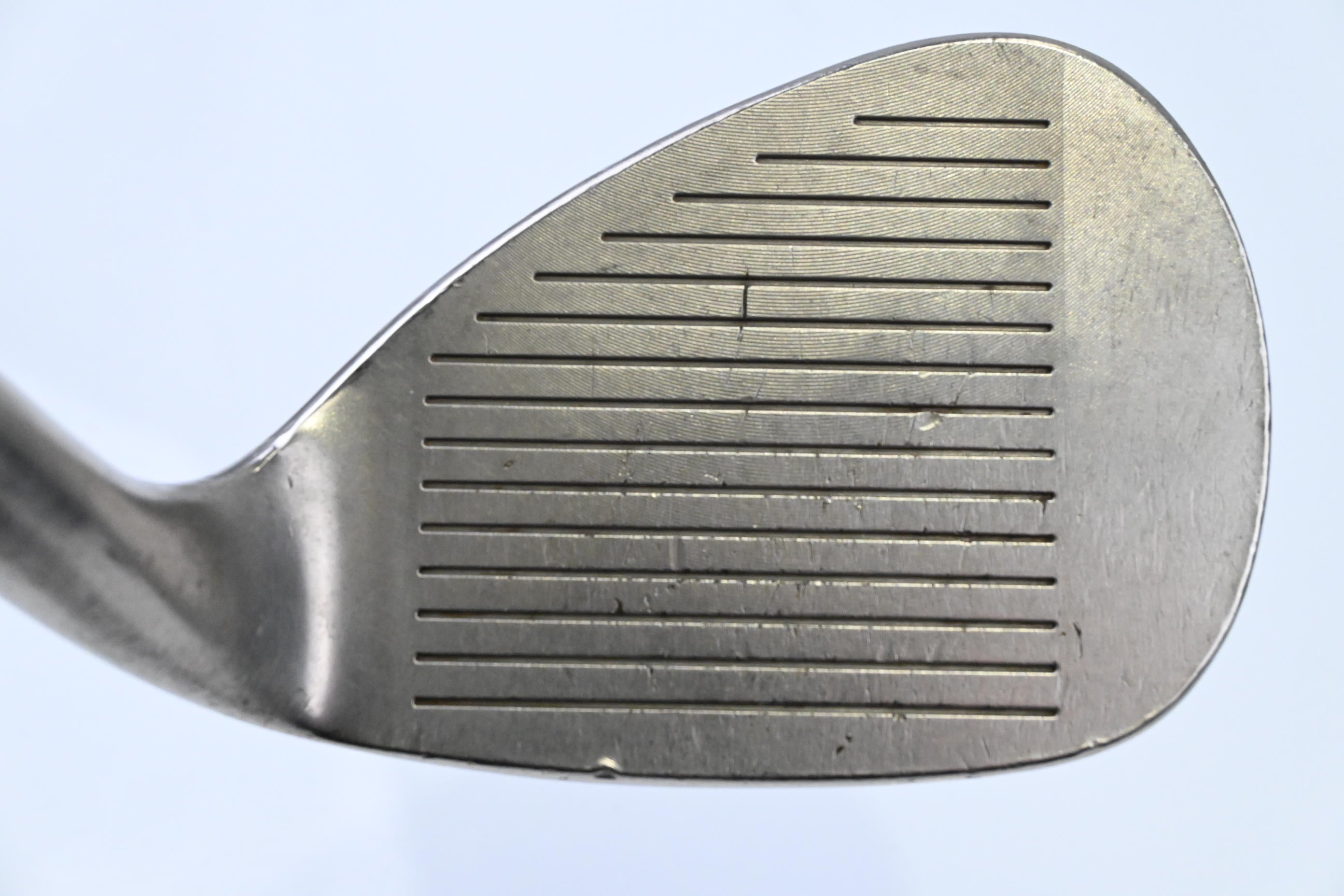 Left Hand Mizuno JPX Series Sand Wedge / 56 Degree / Regular Flex Dynamic Gold