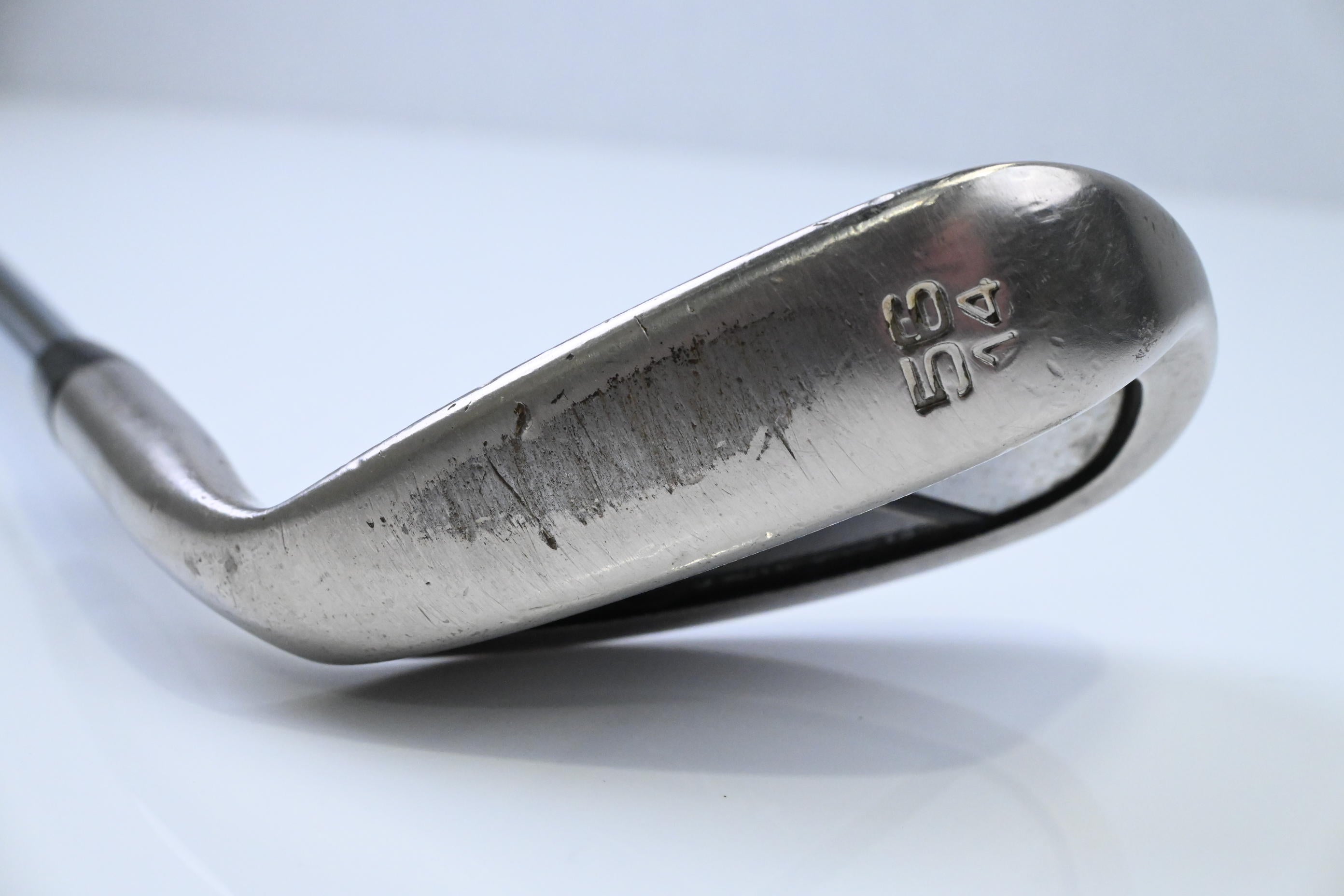 Left Hand Mizuno JPX Series Sand Wedge / 56 Degree / Regular Flex Dynamic Gold