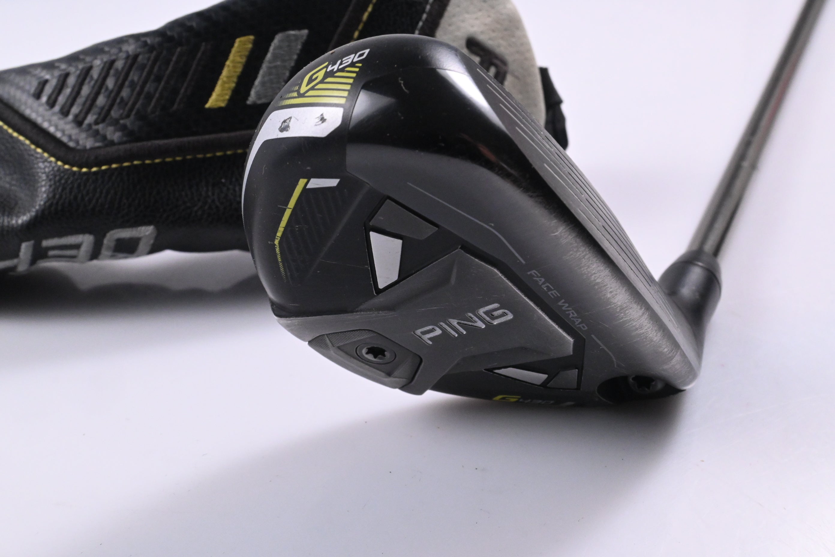 Ping G430 #4 Hybrid / 22 Degree / Regular Flex Ping Tour 2.0 Chrome 85 Shaft