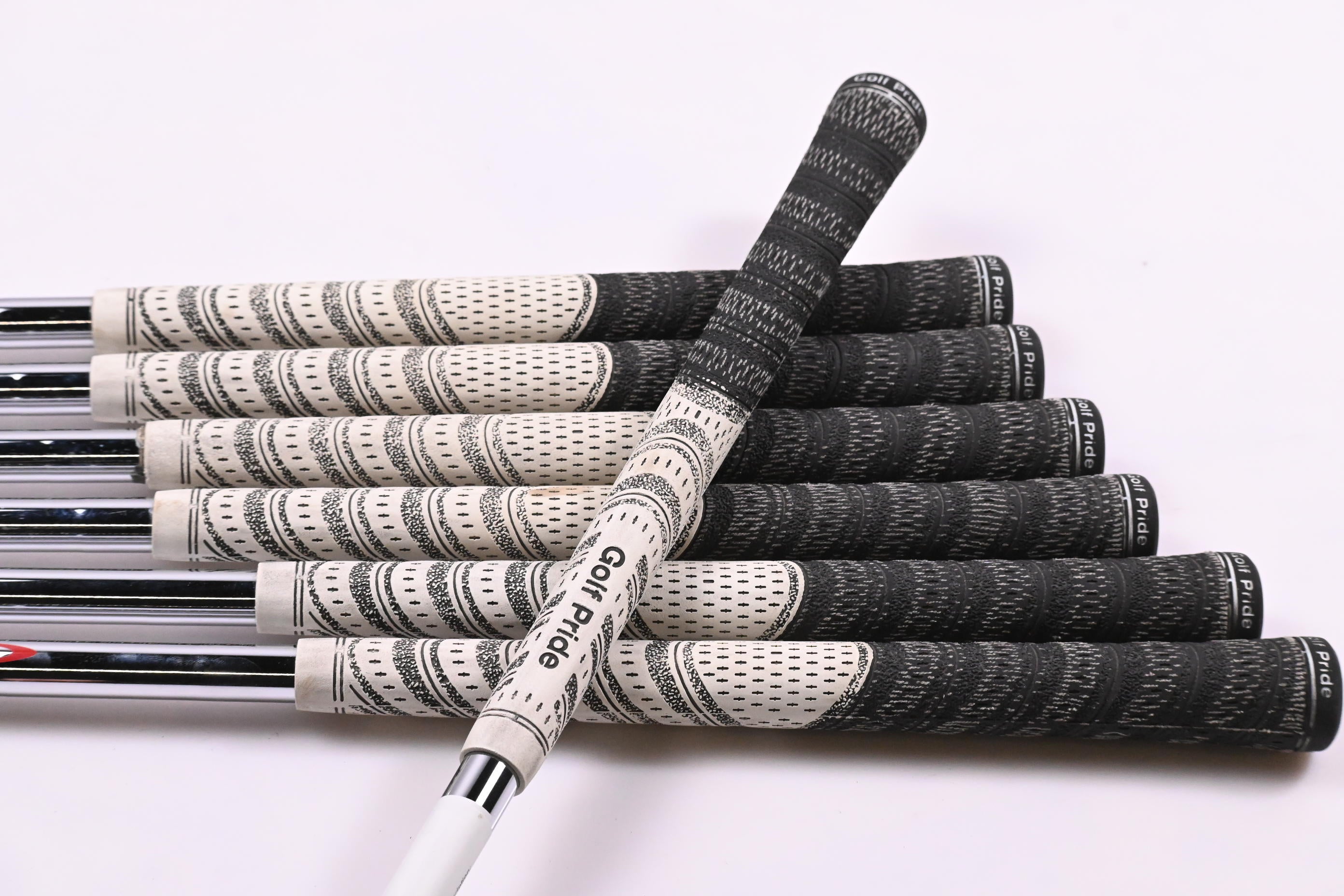 Titleist CB 620 Irons / 4-PW / X-Flex NS Pro Modus 3 Tour 105 Shafts