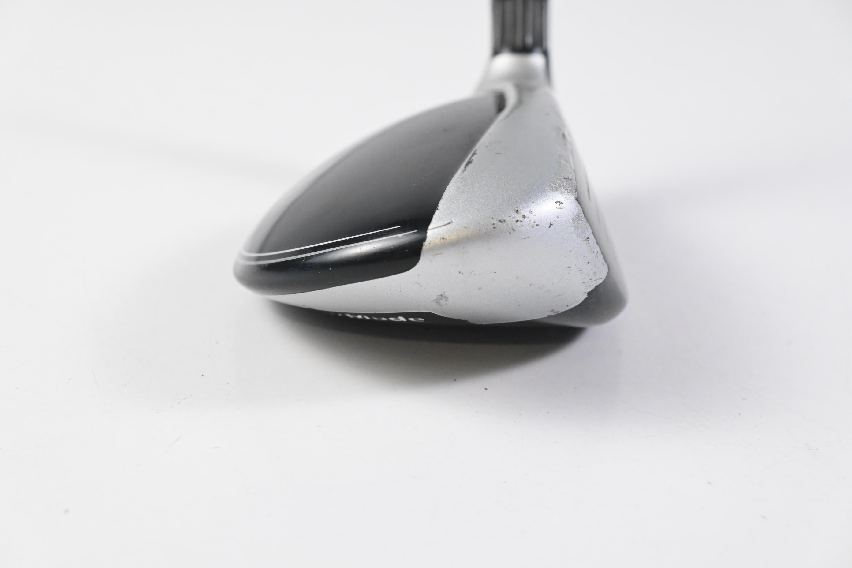 Taylormade M4 #4 Hybrid / 22 Degree / Regular Flex Fujikura Atmos Red 6 Shaft
