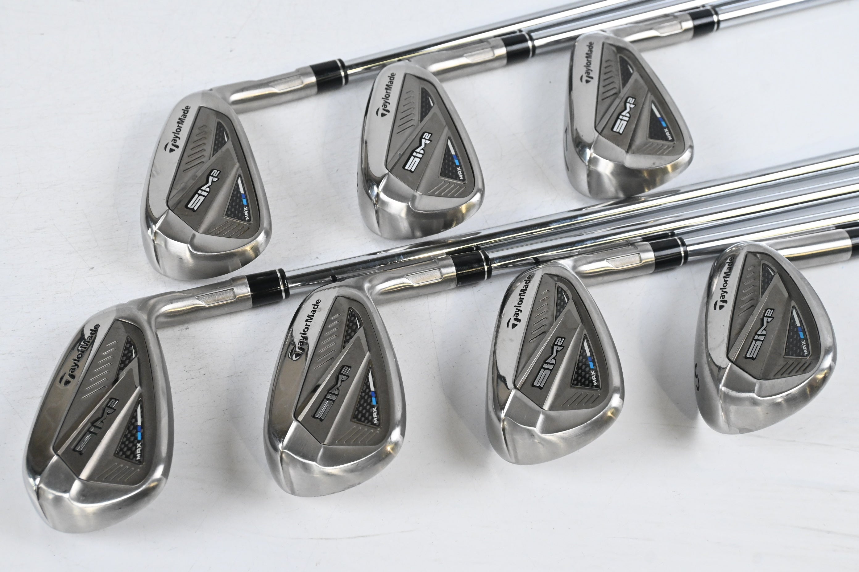 Taylormade SIM2 Max Irons / 5-PW+SW / Regular Flex KBS MAX MT 85 Shafts
