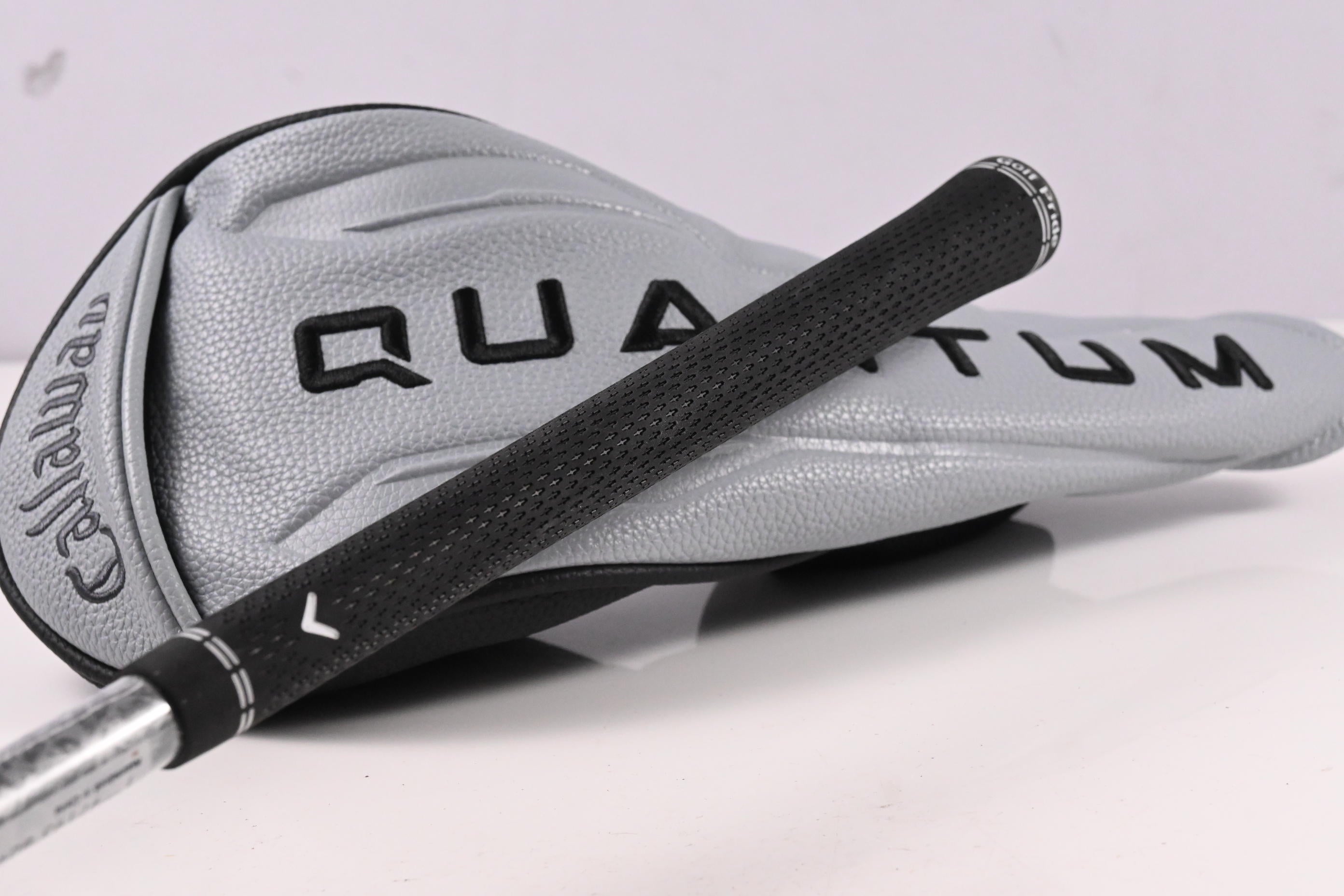 Callaway Quantum Max Driver / 10.5 Degree / Stiff Flex Denali Frost Silver 50