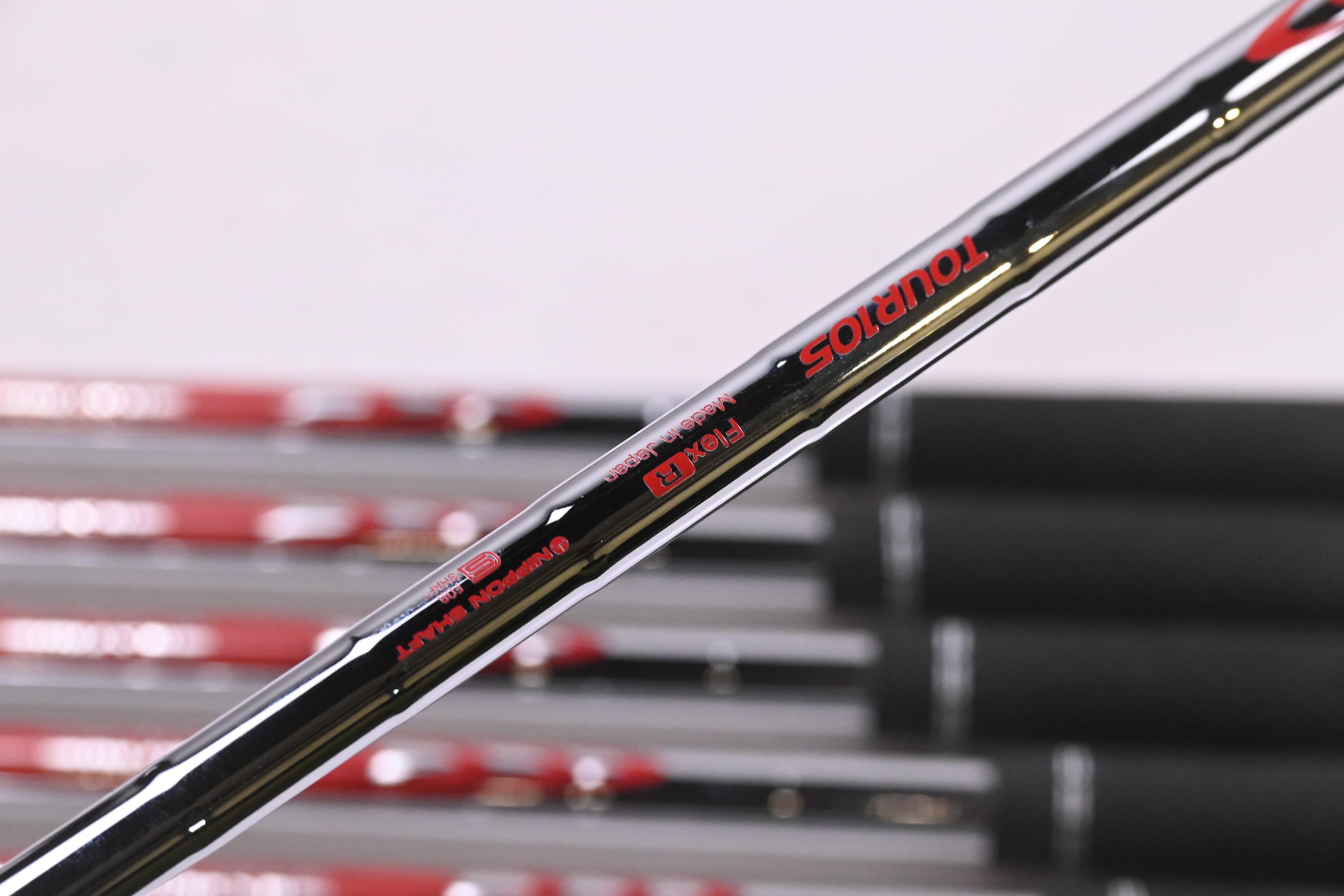 Ping I240 Irons / 5-PW+GW / Red Dot / Regular Flex N.S.Pro Modus³ Tour 105