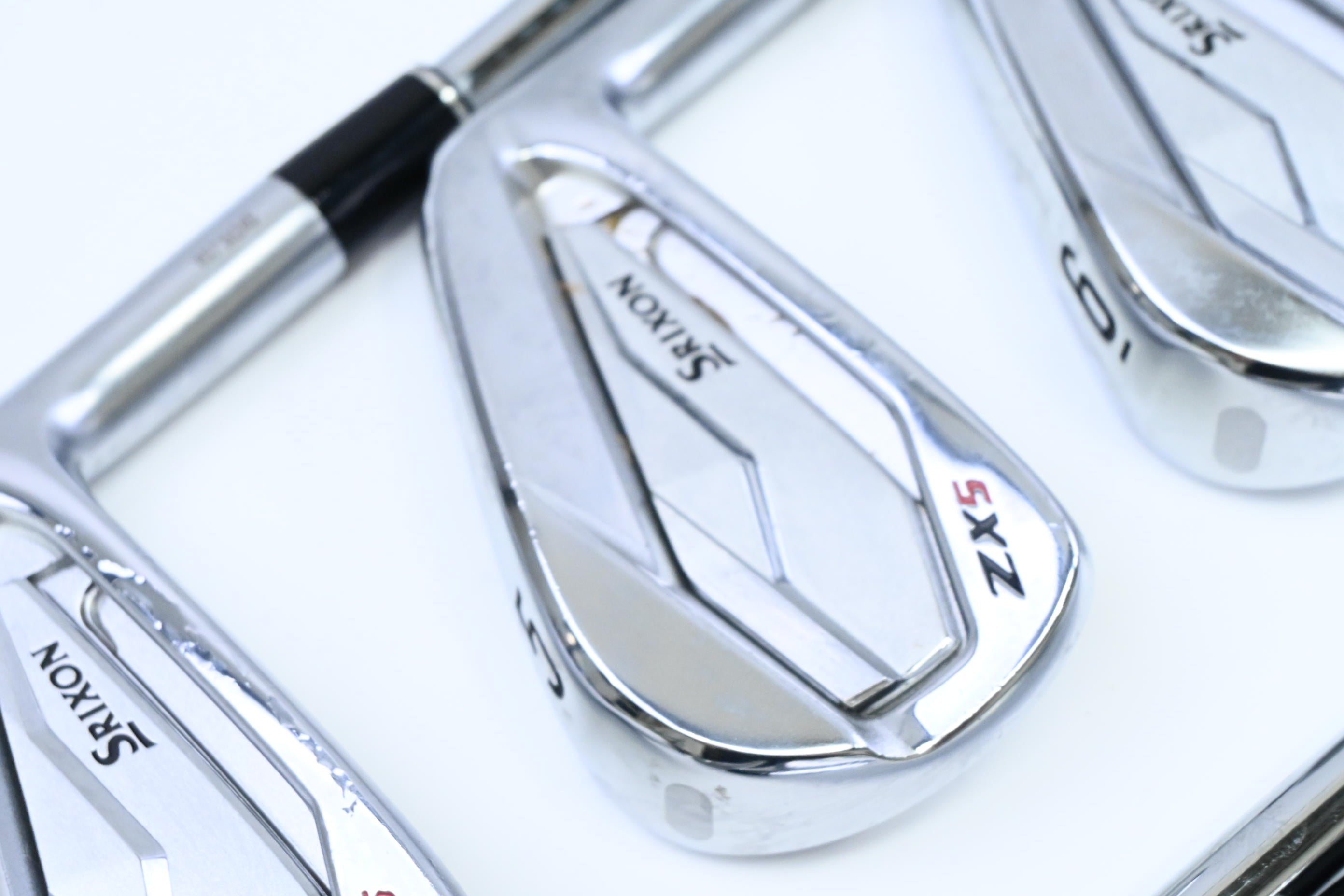 Srixon ZX5 Irons / 4-PW / Regular Flex NS Pro Modus3 Tour 105 Shafts