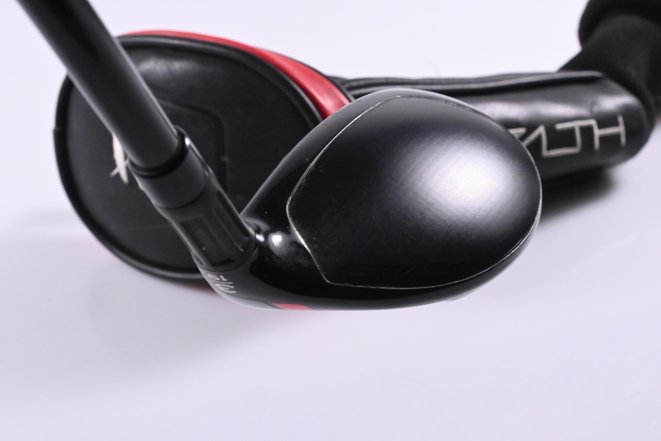 Taylormade Stealth #3 Hybrid / 19 Degree / Stiff Flex Ventus Red 7 Shaft
