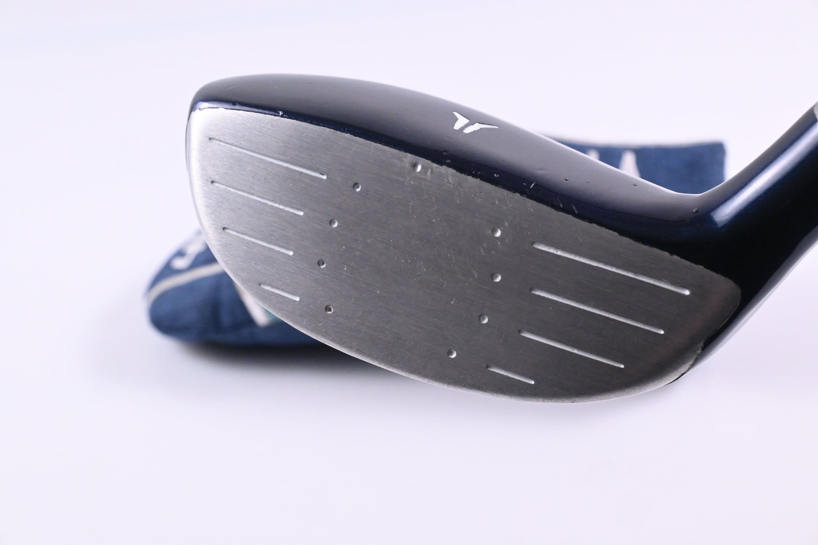 Ladies Wilson Magnolia #4 Hybrid / 22.5 Degree / Ladies Flex Magnolia Shaft