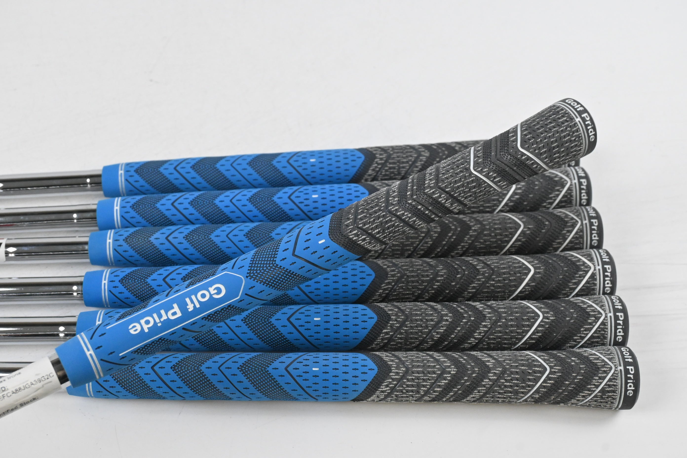 Taylormade SIM2 Max Irons / 5-PW+SW / Regular Flex KBS MAX MT 85 Shafts
