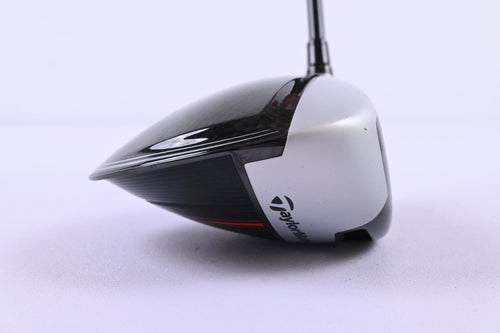 Taylormade M4 D-Type Driver / 9.5 Degree / X-Flex Kai'li White 70 Shaft