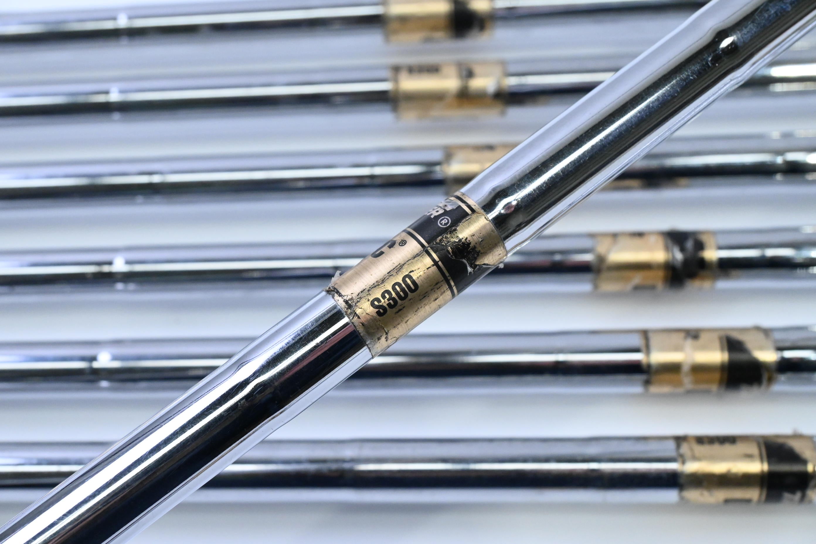 Titleist DCI 962 Irons / 3-PW / Stiff Flex Dynamic Gold S300 Shafts