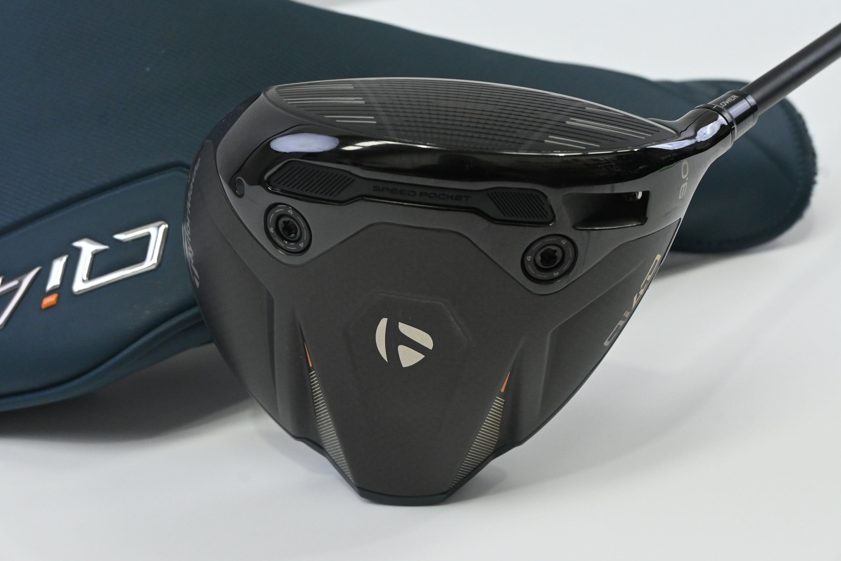 Taylormade Qi4D Driver / 9 Degree / X-Flex Kai'ii Dark Waves Blue CB 60 Shaft