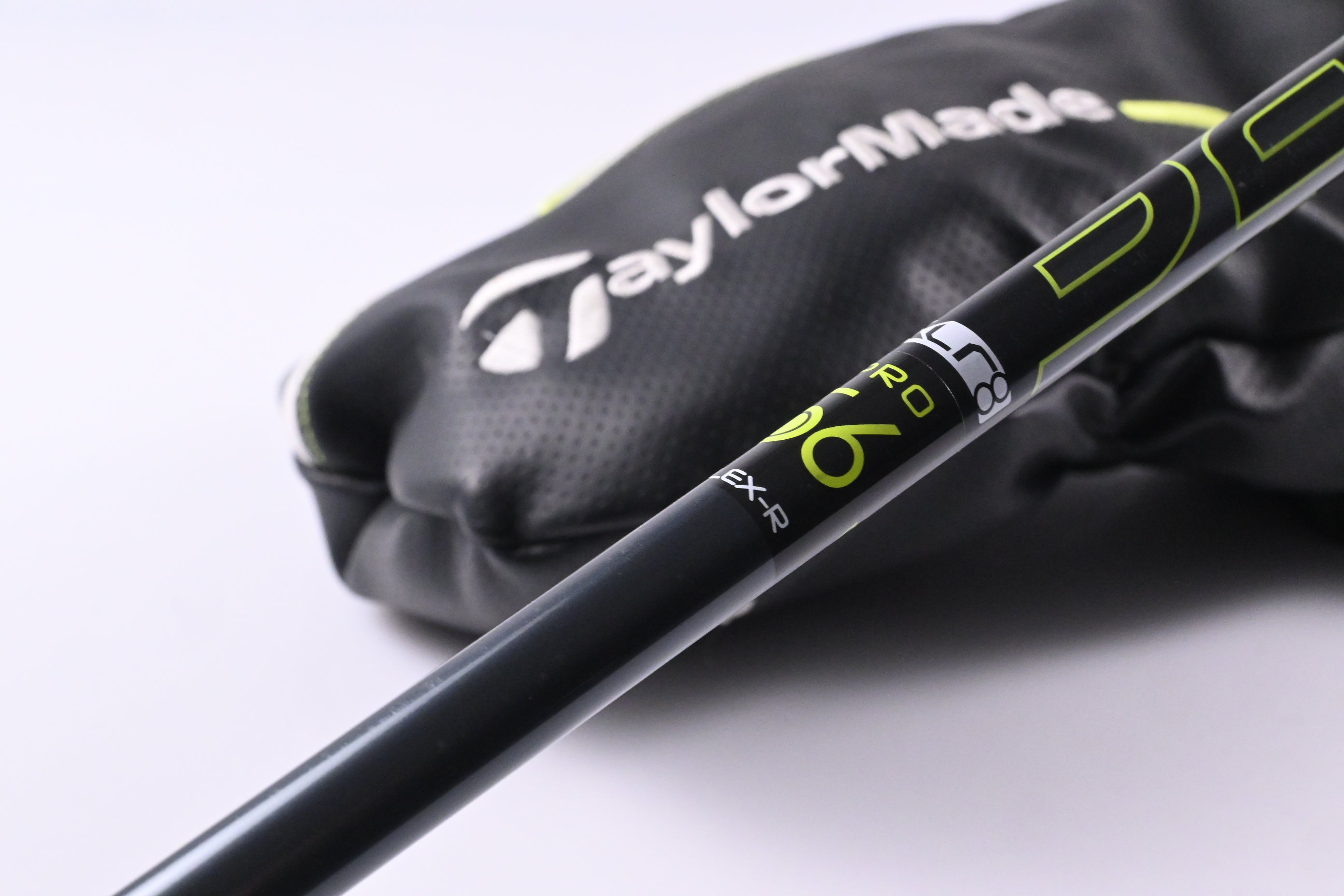Taylormade M2 2017 Driver / 10.5 Degree / Regular Flex Fujikura XLR8 Pro 56