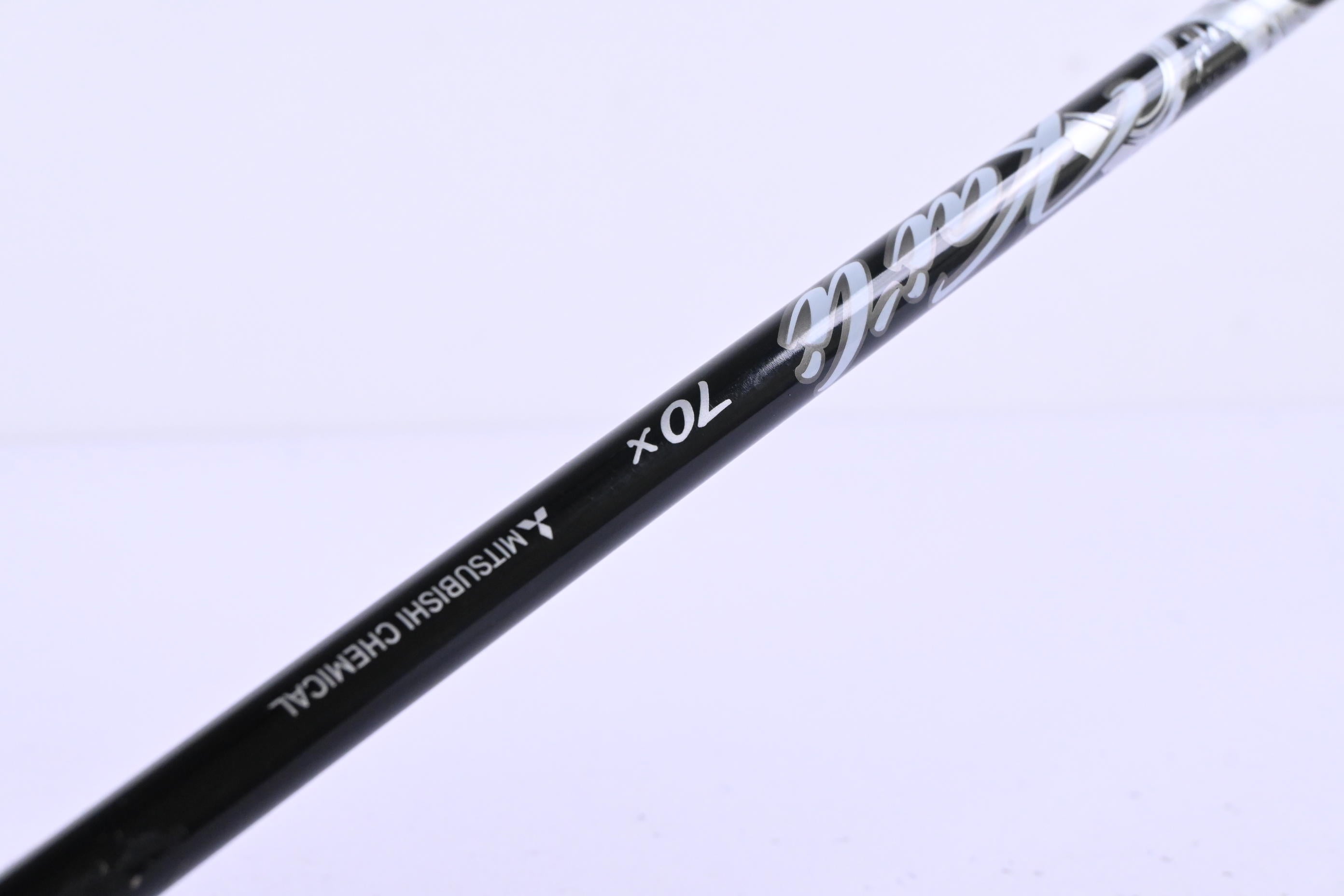 Taylormade M4 D-Type Driver / 9.5 Degree / X-Flex Kai'li White Shaft