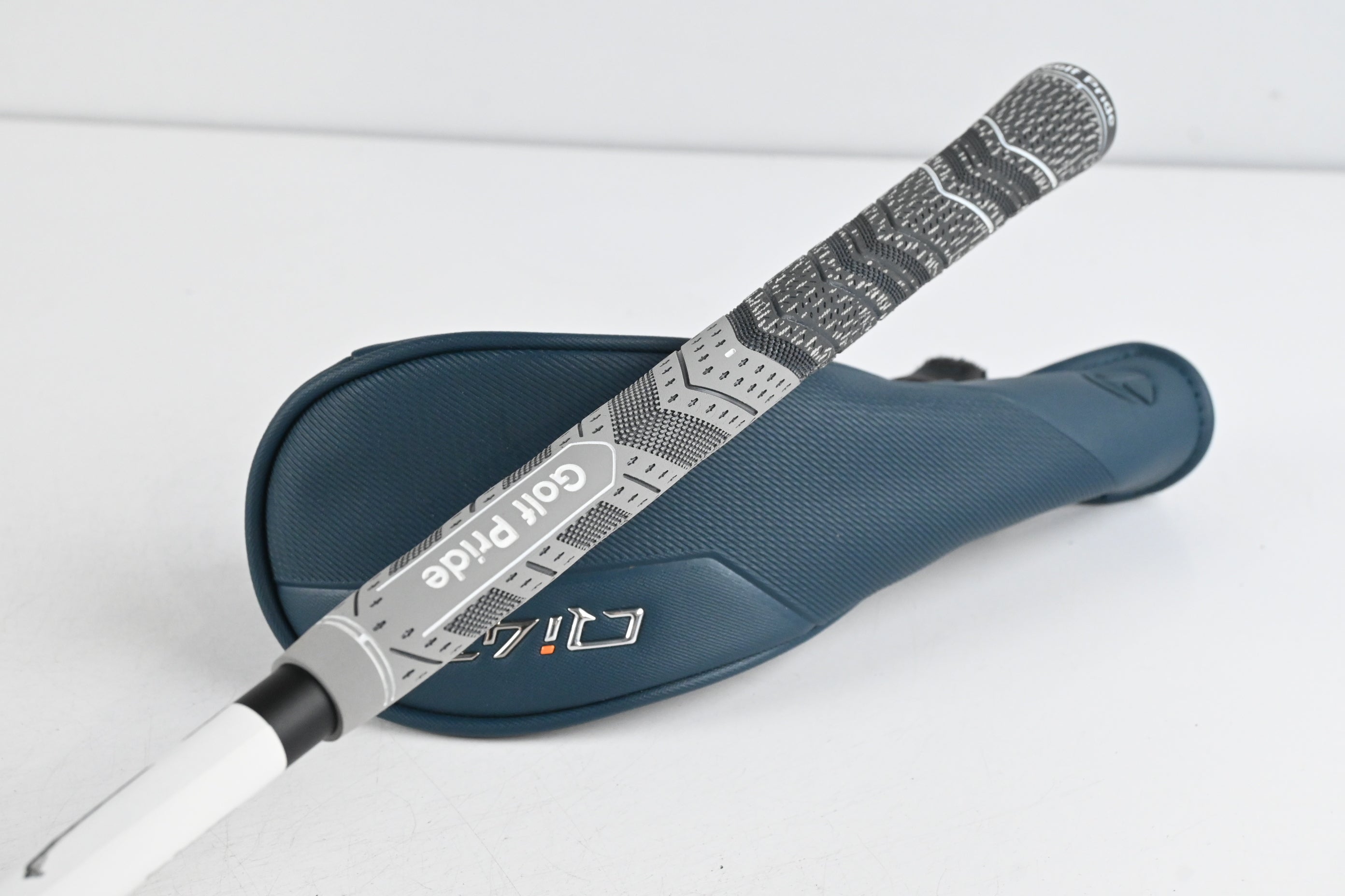 Taylormade Qi4D #4 Hybrid / 22 Degree / Stiff Flex KBS Reax 75 Shaft