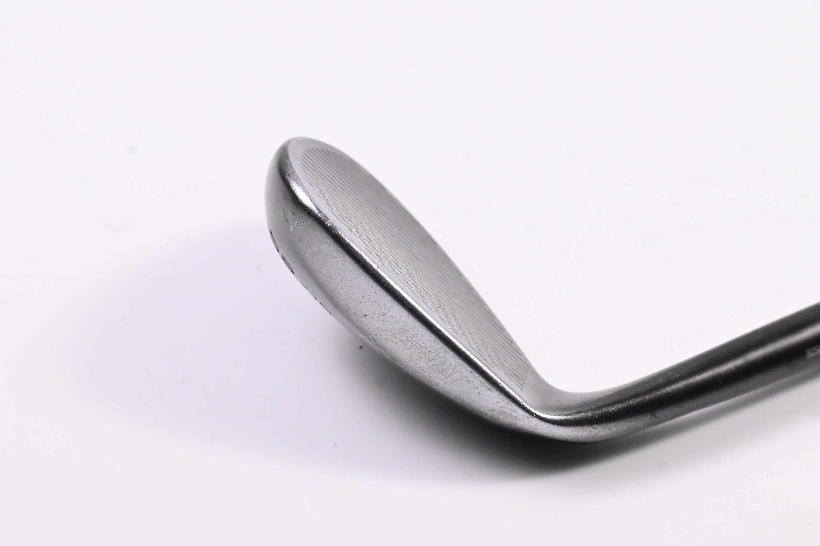 Cleveland CBX Full Face Sand Wedge / 56 Degree / Wedge Flex Dynamic Gold Shaft