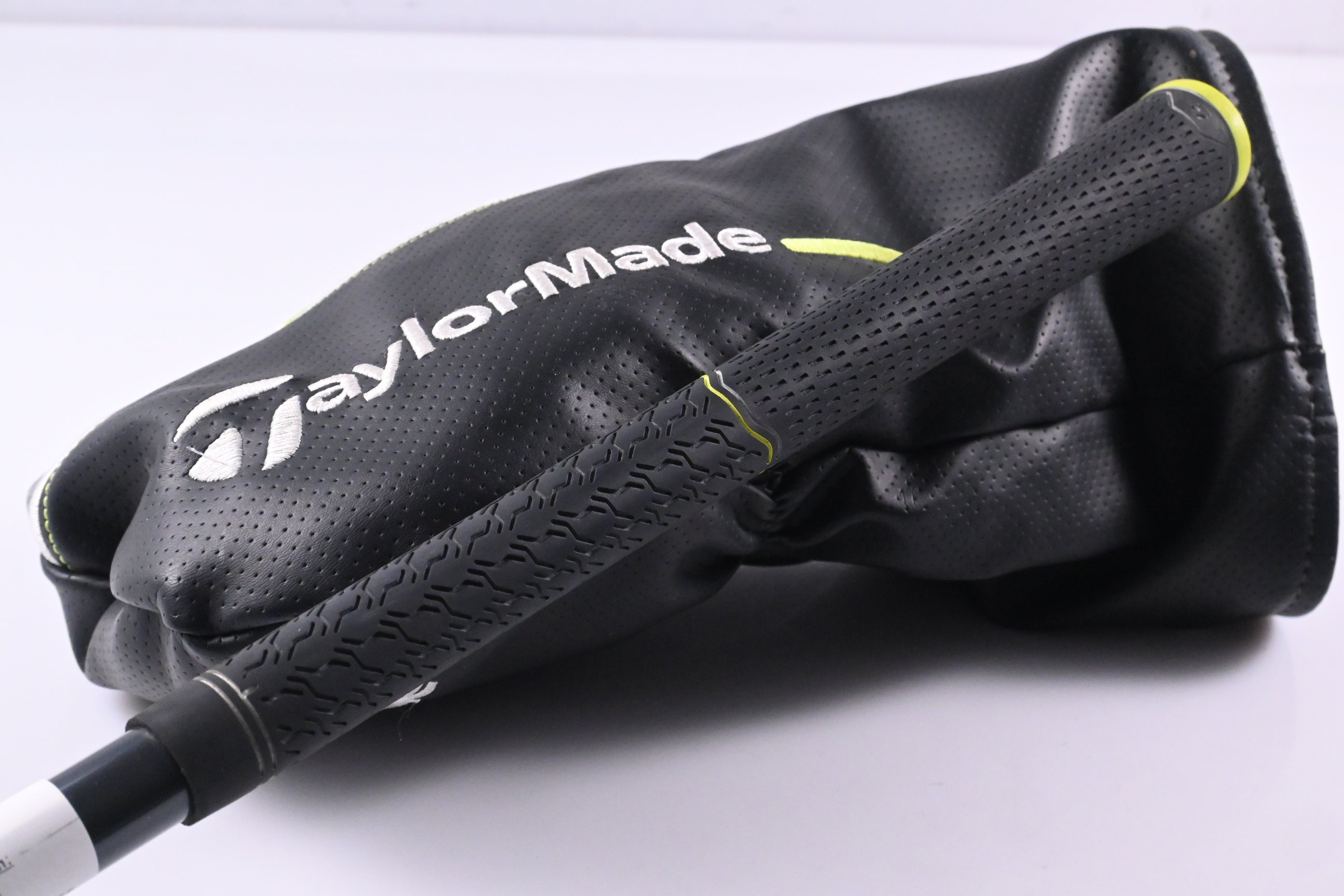 Taylormade M2 2017 Driver / 10.5 Degree / Regular Flex Fujikura XLR8 Pro 56