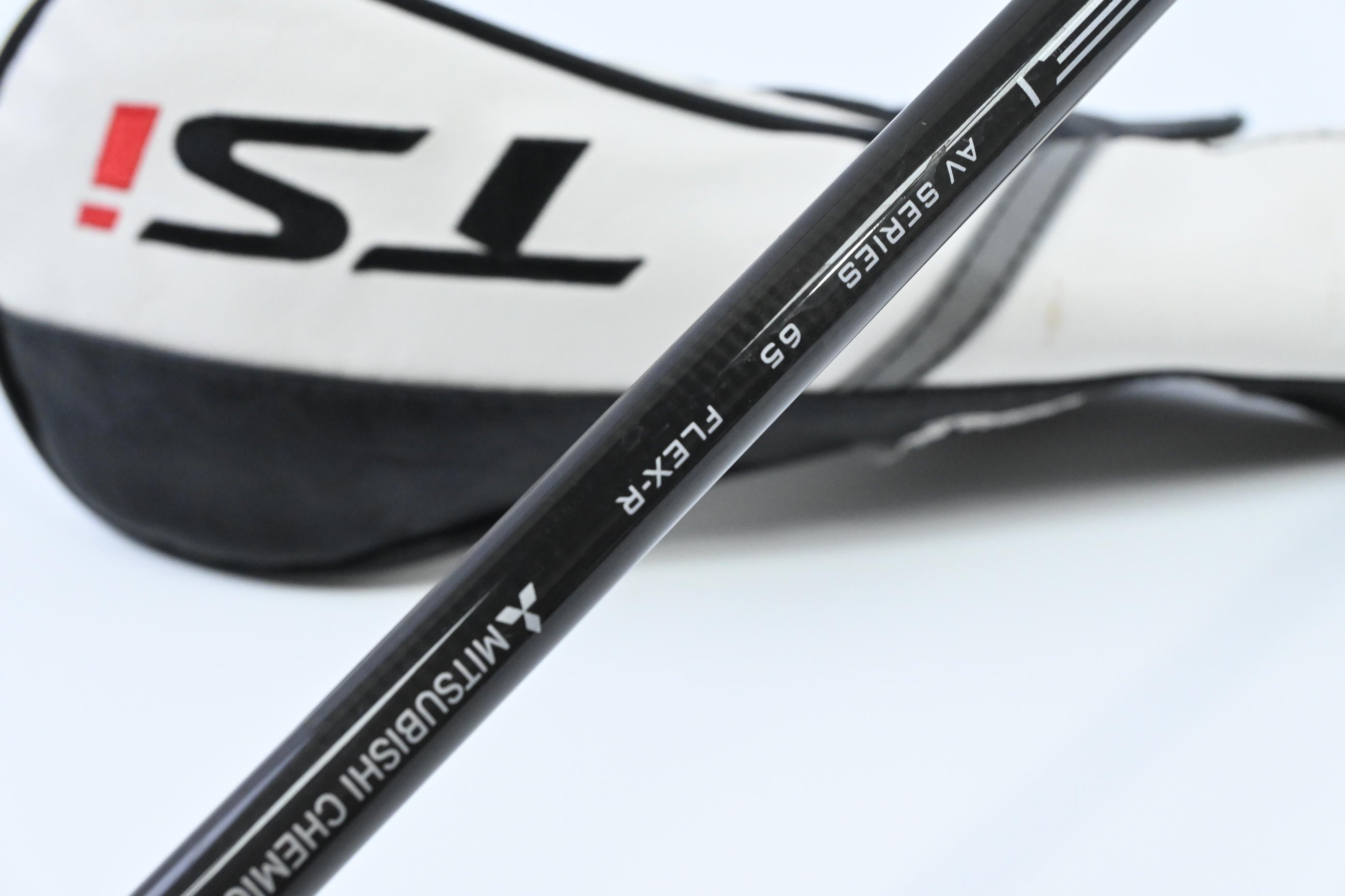 Titleist TSi2 #5 Wood / 18 Degree / Regular Flex Tensei AV Raw Blue 65 Shaft