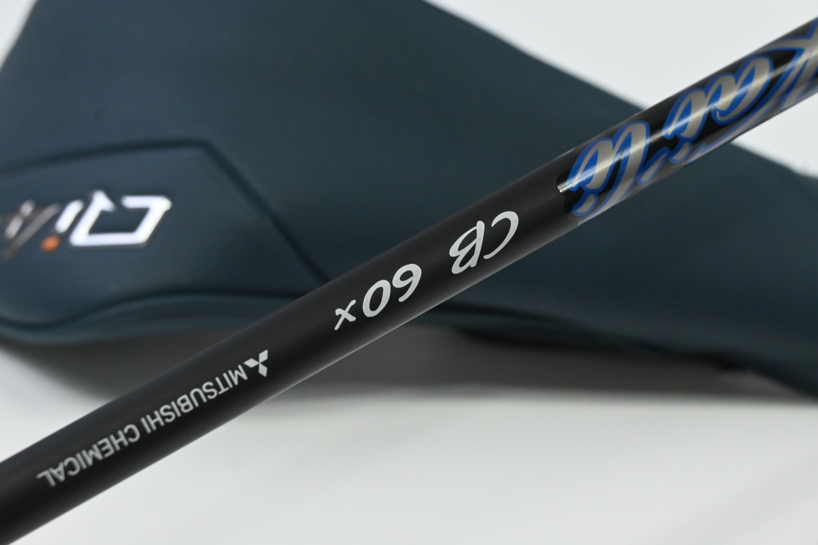 Taylormade Qi4D Driver / 9 Degree / X-Flex Kai'ii Dark Waves Blue CB 60 Shaft