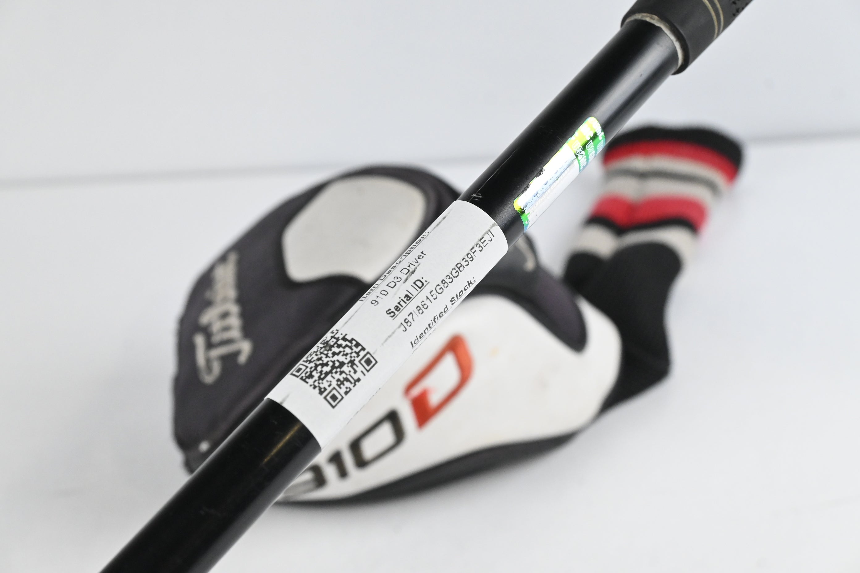 Titleist 910 D3 Driver / 9.5 Degree / Stiff Flex Aldila RIP 60 Shaft