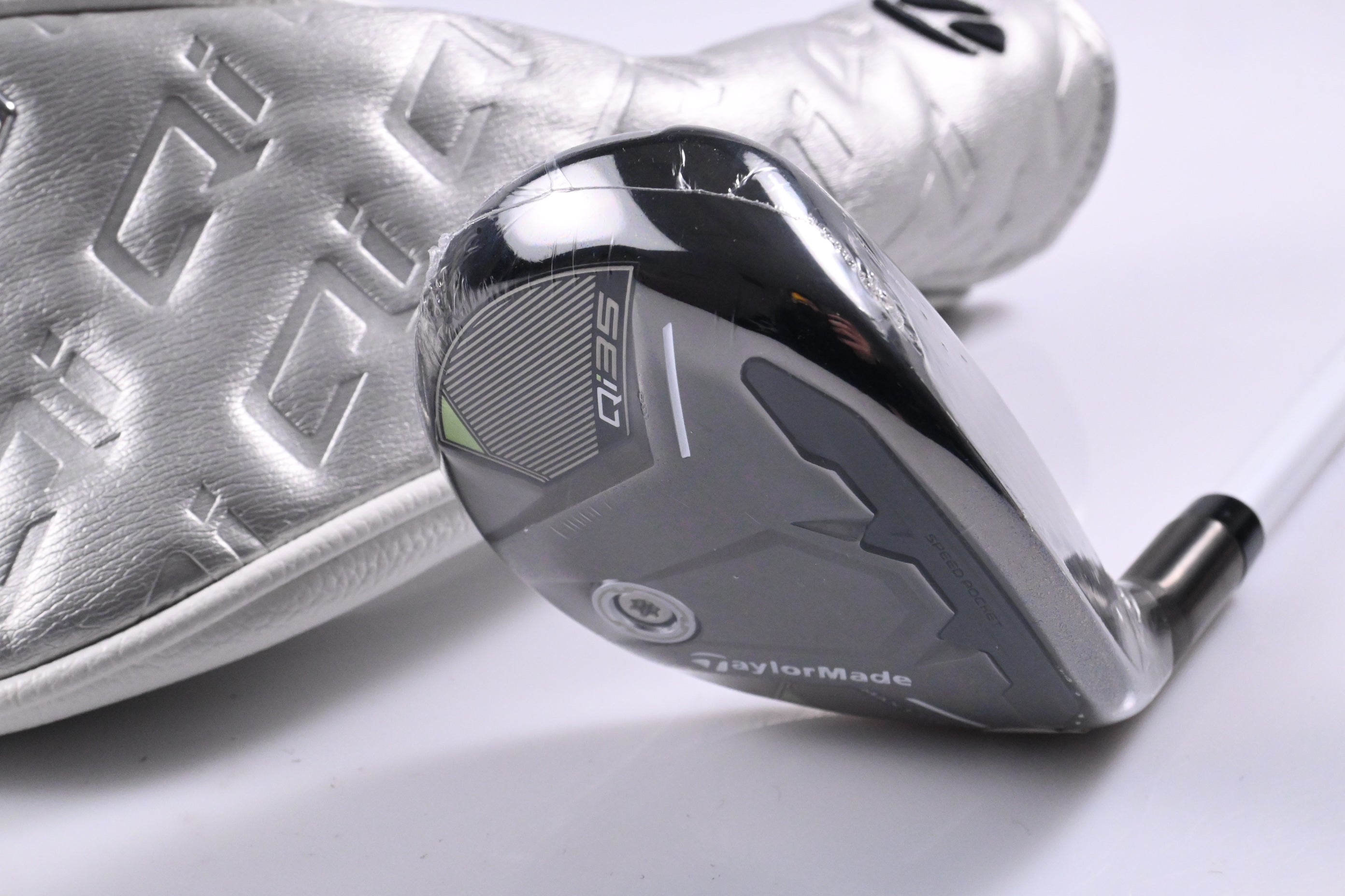 Ladies Taylormade Qi35 Max Lite #5 Hybrid / 27 Degree / Ladies Flex Speeder NX