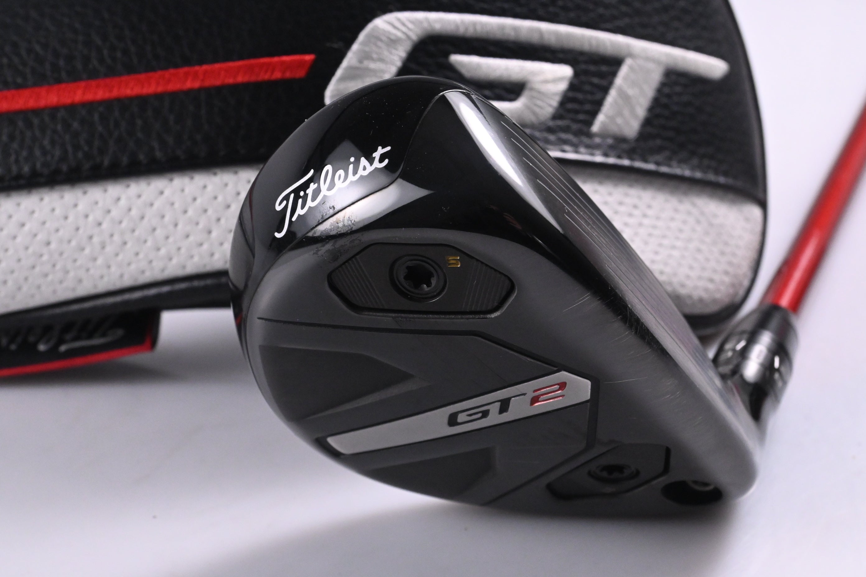 Titleist GT2 #4 Hybrid / 21 Degree / Regular Flex Project X Denali Red 60 Shaft