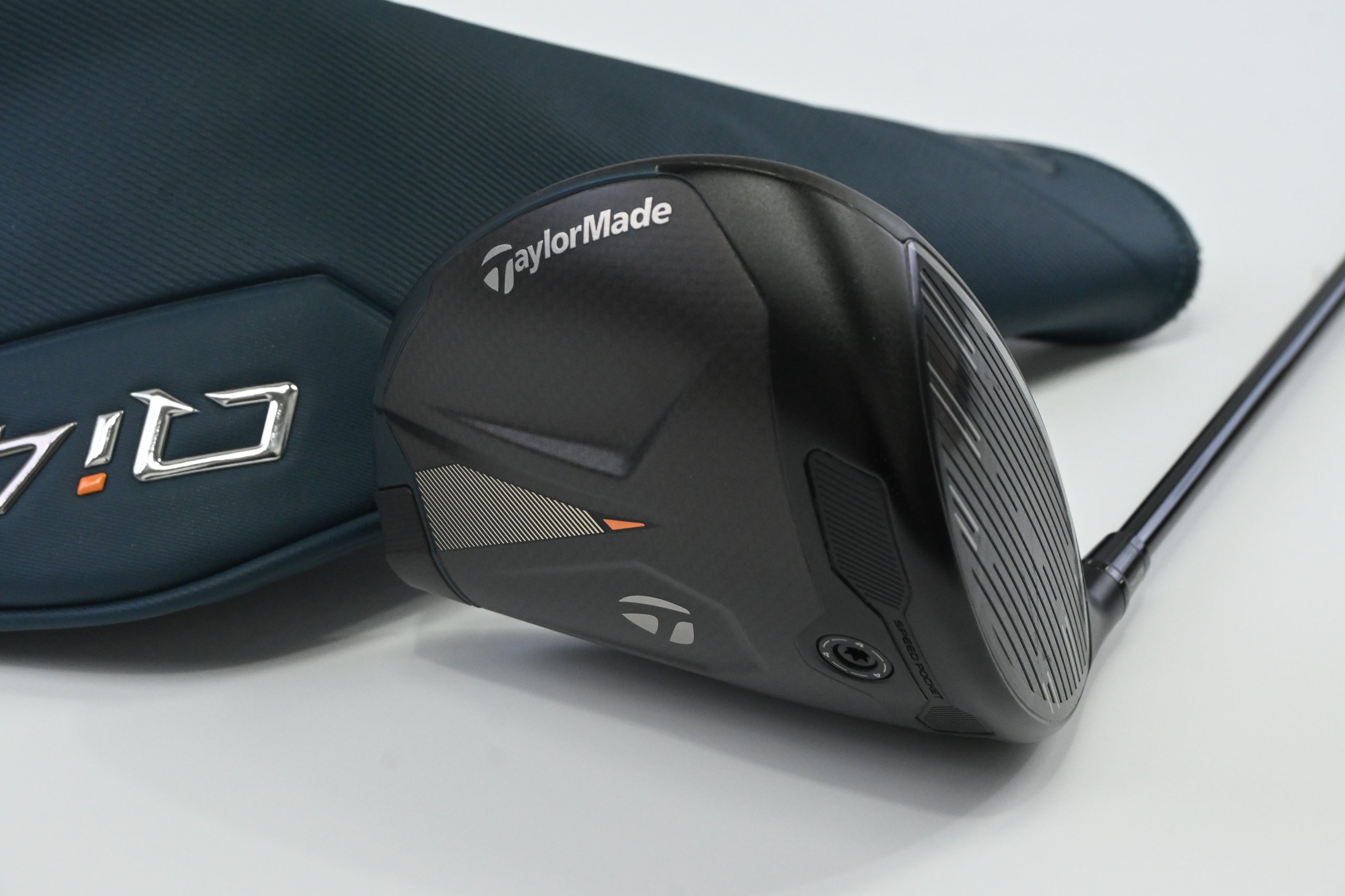 Taylormade Qi4D Max Driver / 10.5 Degree / Senior Flex KBS TD 50 Shaft