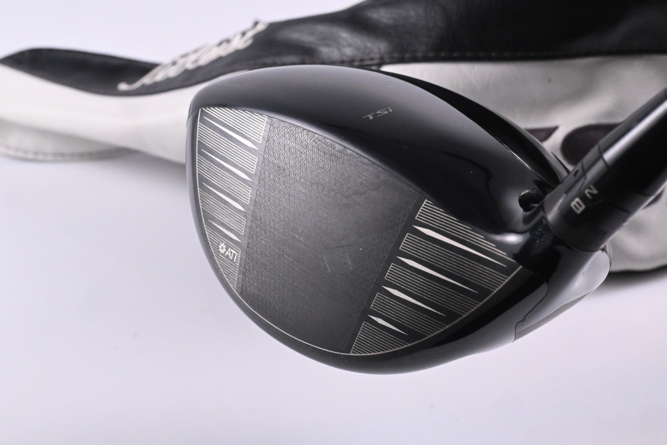 Titleist TSi1 Driver / 10 Degree / Regular Flex Aldila Ascent White 40 Shaft