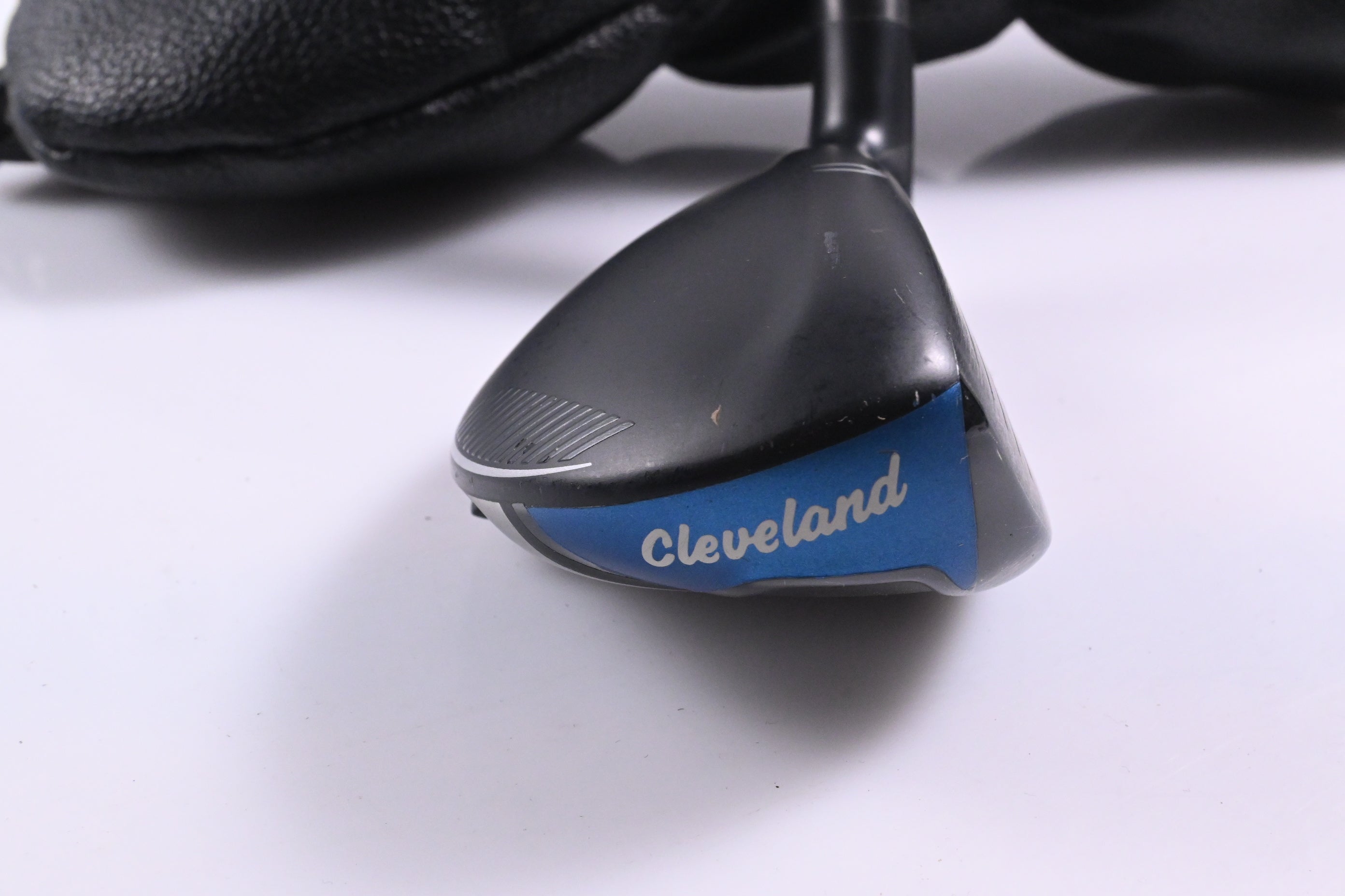 Ladies Cleveland Launcher XL Halo #5 Hybrid / 24 Degree / Ladies Flex Cypher 40