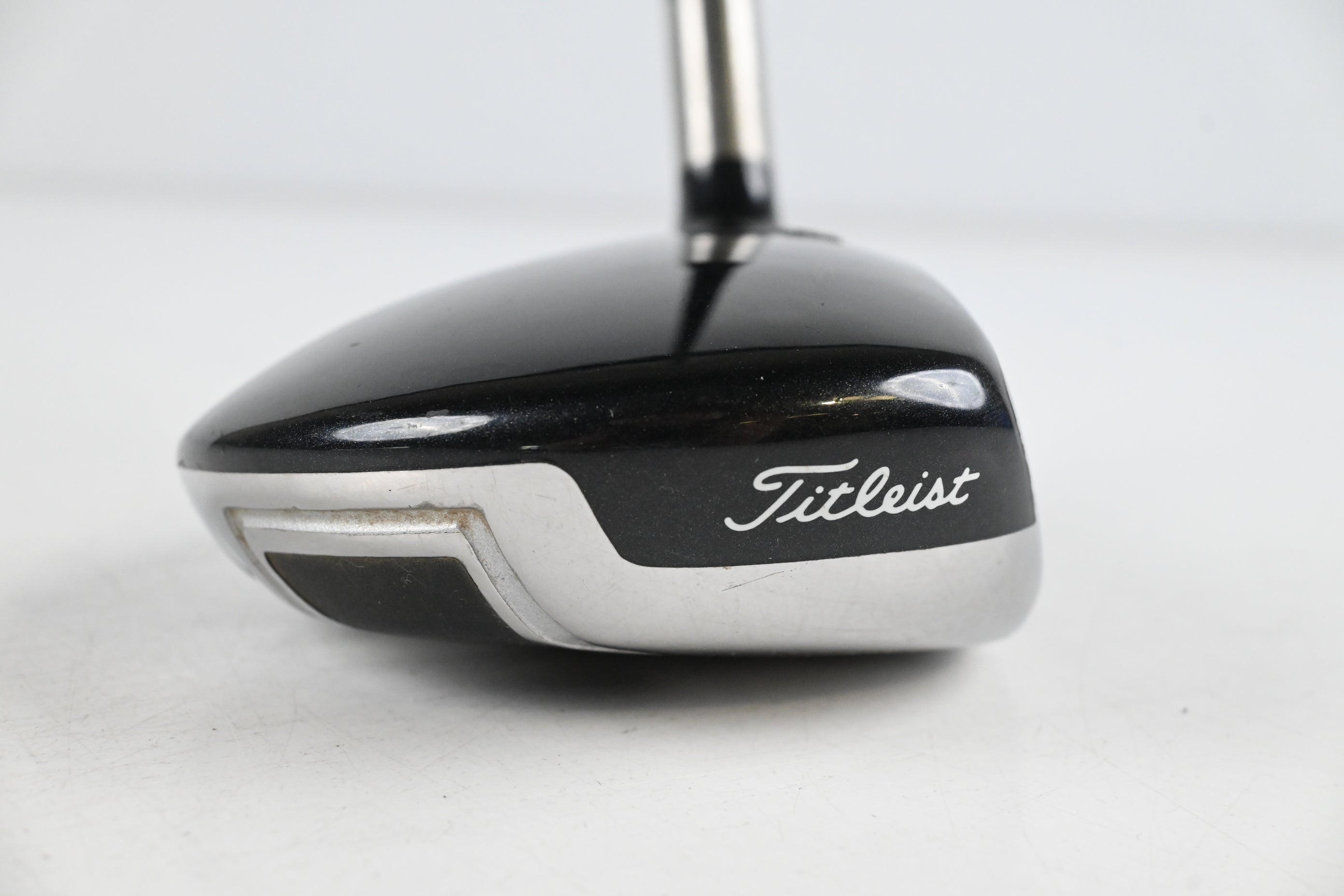 Titleist 909 F2 #5 Wood / 18.5 Degree / Stiff Flex Grafalloy ProLaunch Red Shaft