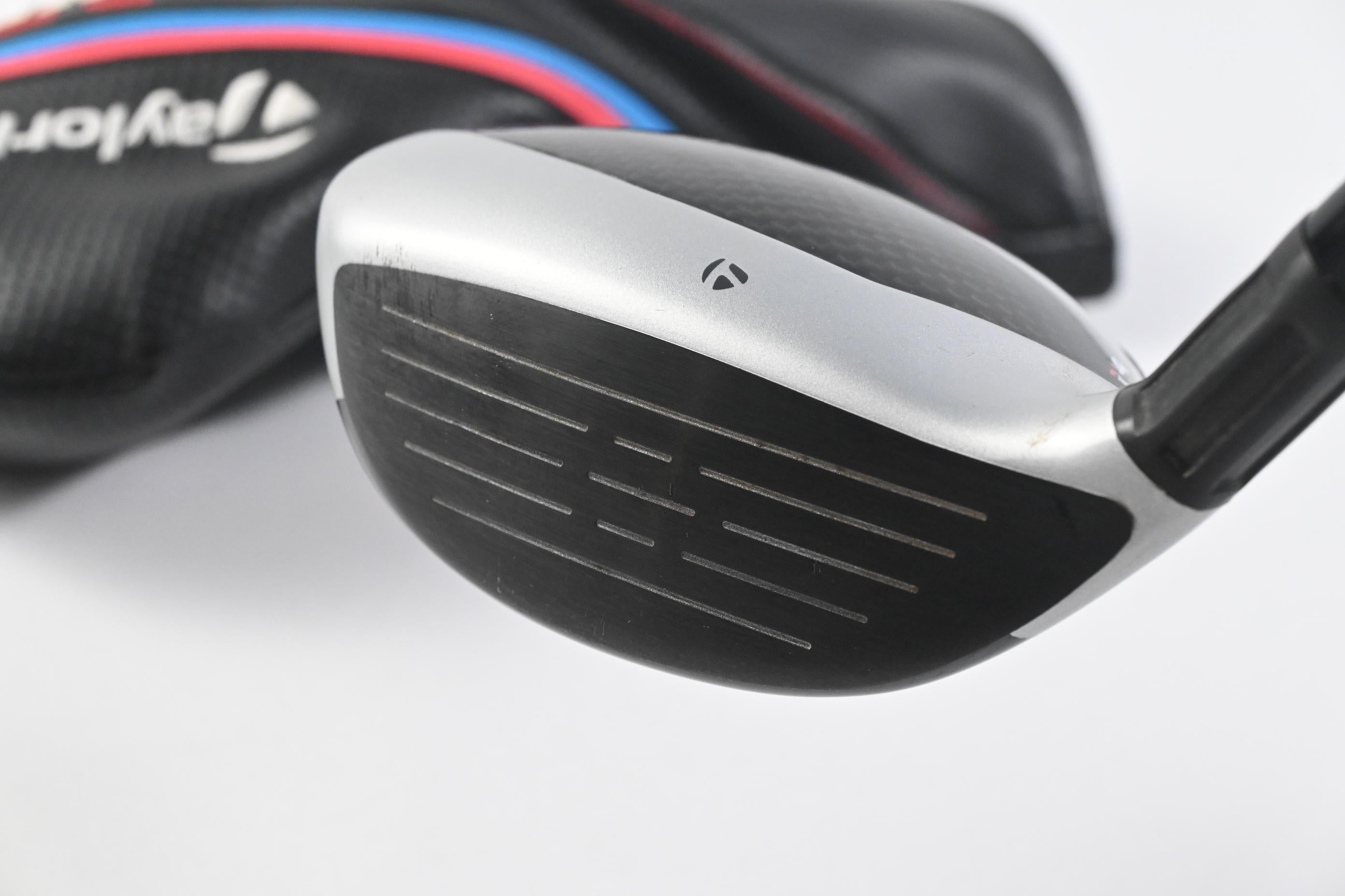 Taylormade M4 #5 Wood / 18 Degree / Regular Flex Fujikura Atmos Red 5 Shaft