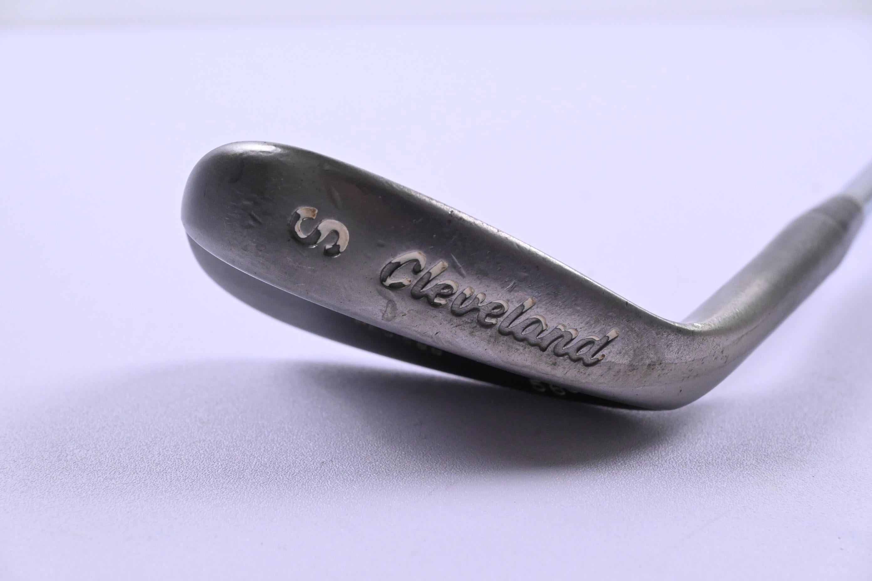Cleveland 588 Tour Action Sand Wedge / 56 Degree / Wedge Flex Dynamic Gold Shaft