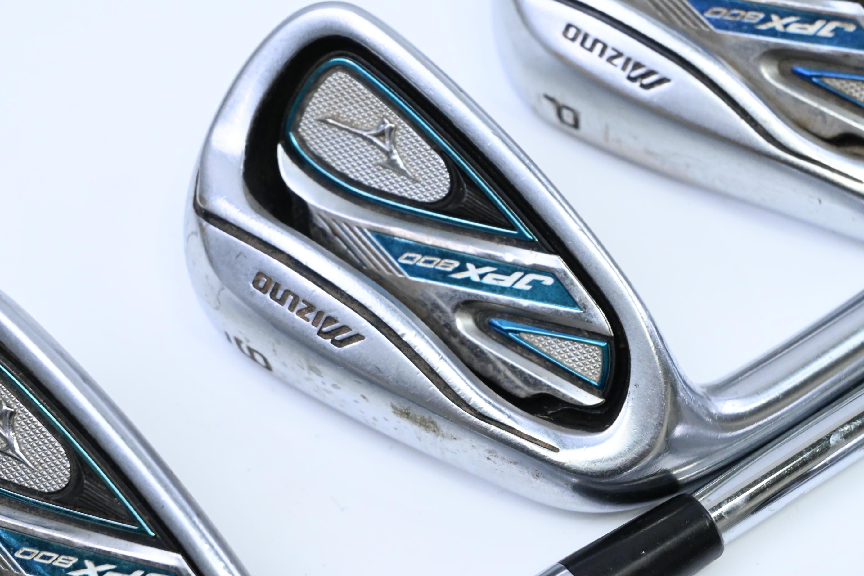 Left Hand Mizuno JPX 800 Irons / 4-PW / Regular Flex Dynamic Gold XP R300 Shafts