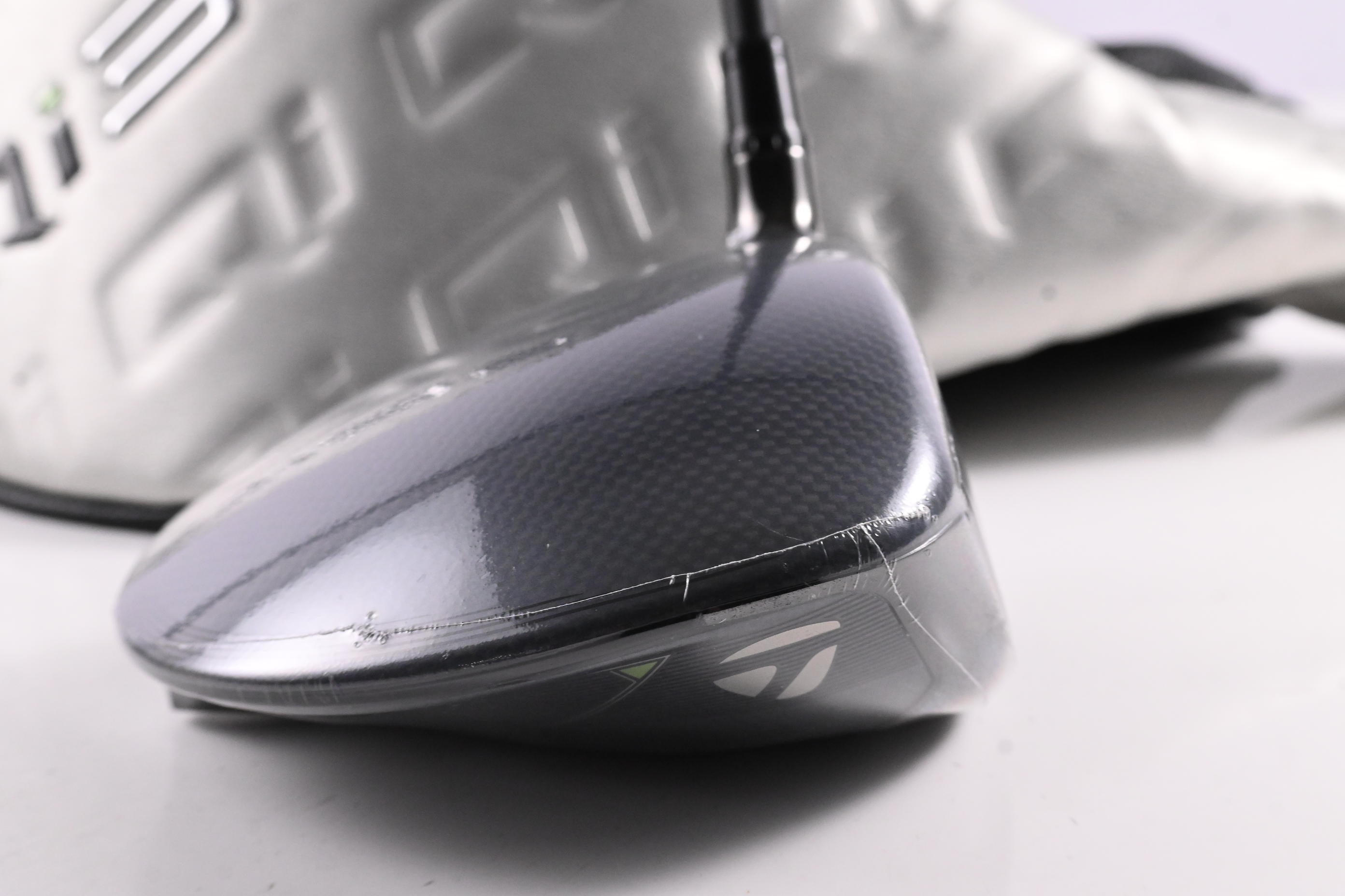 Taylormade Qi35 Driver / 12 Degree / Regular Flex Fujikura Ventus Blue 5 Shaft