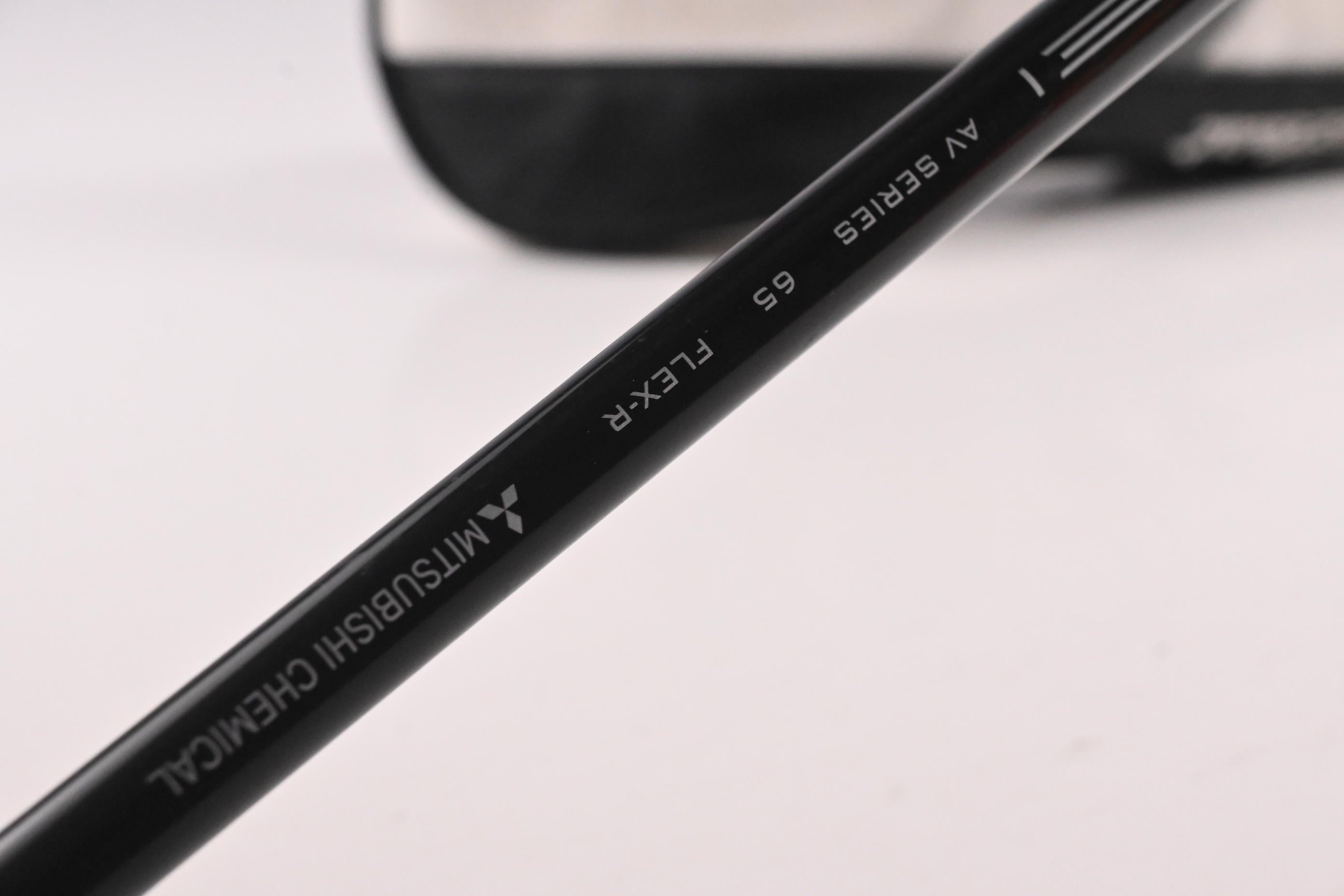 Titleist TSi2 #3 Wood / 15 Degree / Regular Flex Tensei AV Blue 65 Shaft