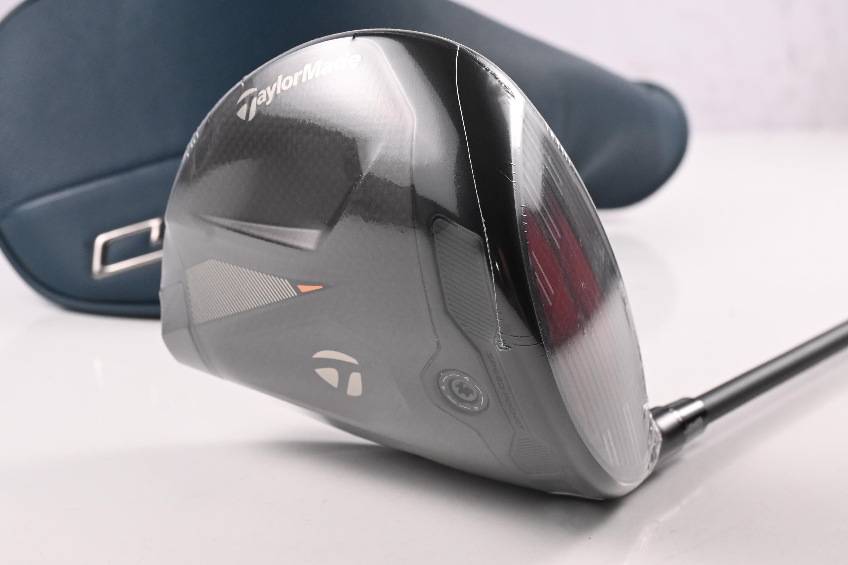 Taylormade Qi4D Max Driver / 12 Degree / Regular Flex Reax Blue 50 Shaft