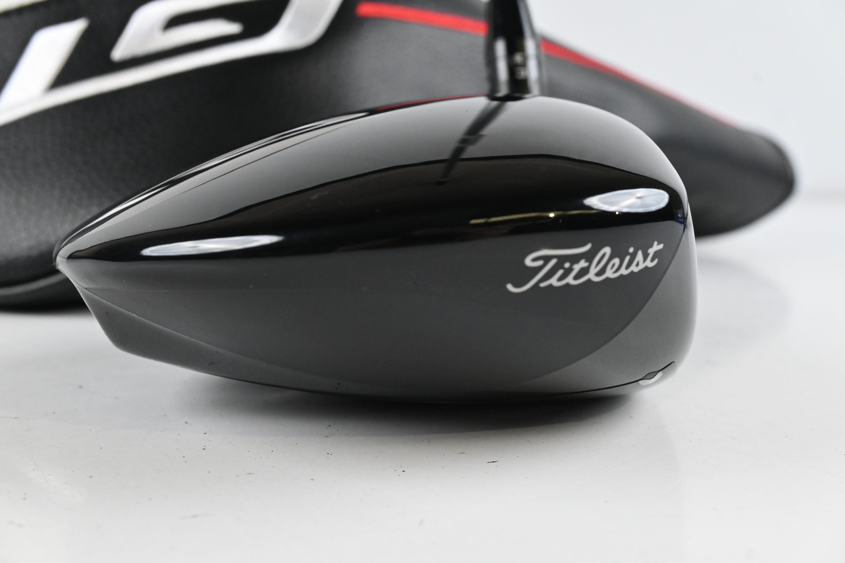 Titleist GT1 Driver / 10 Degree / Regular Flex Fujikura Air Speeder 40 Shaft