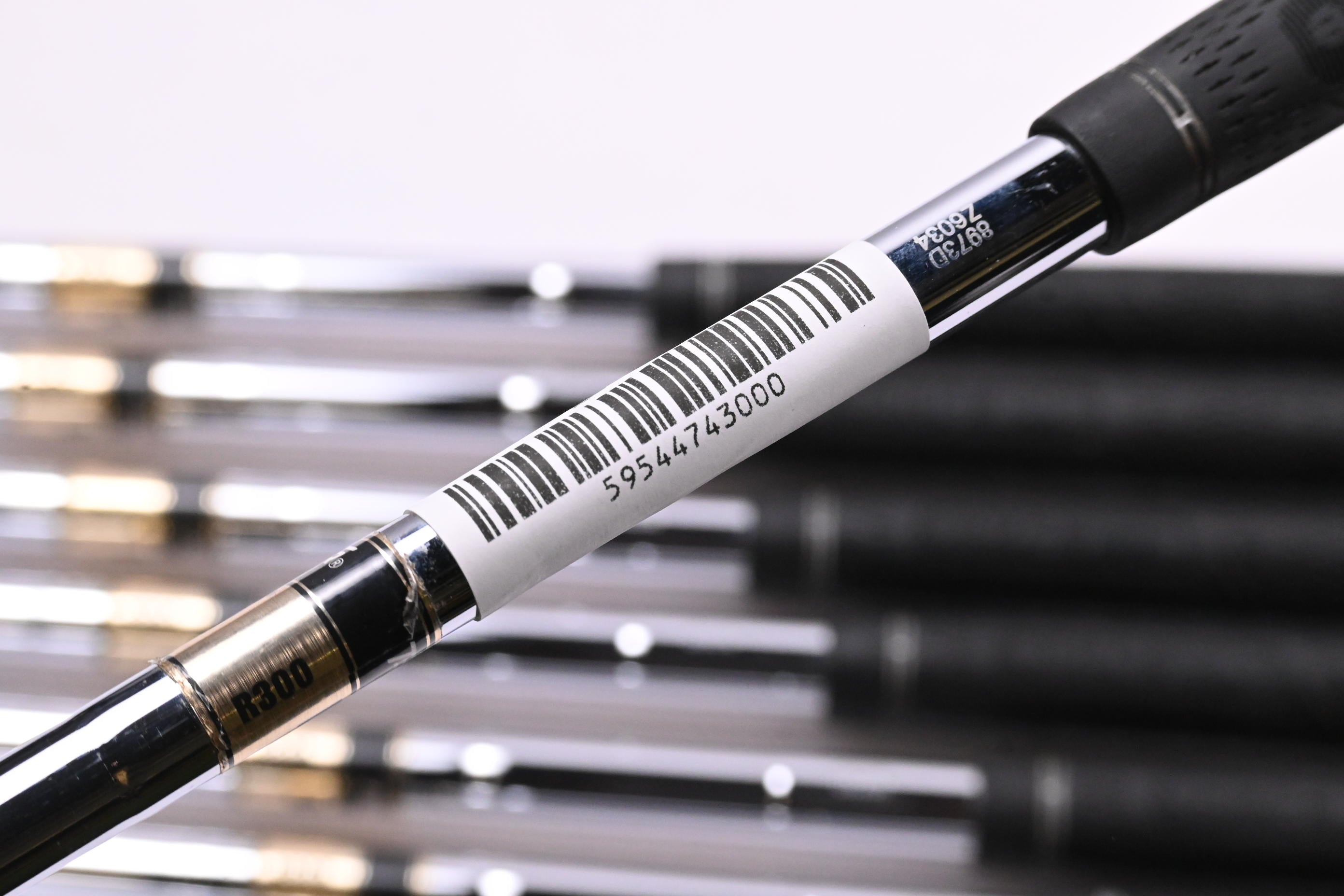 Mizuno MP-62 Irons / 3-PW / Regular Flex Dynamic Gold R300 Shafts