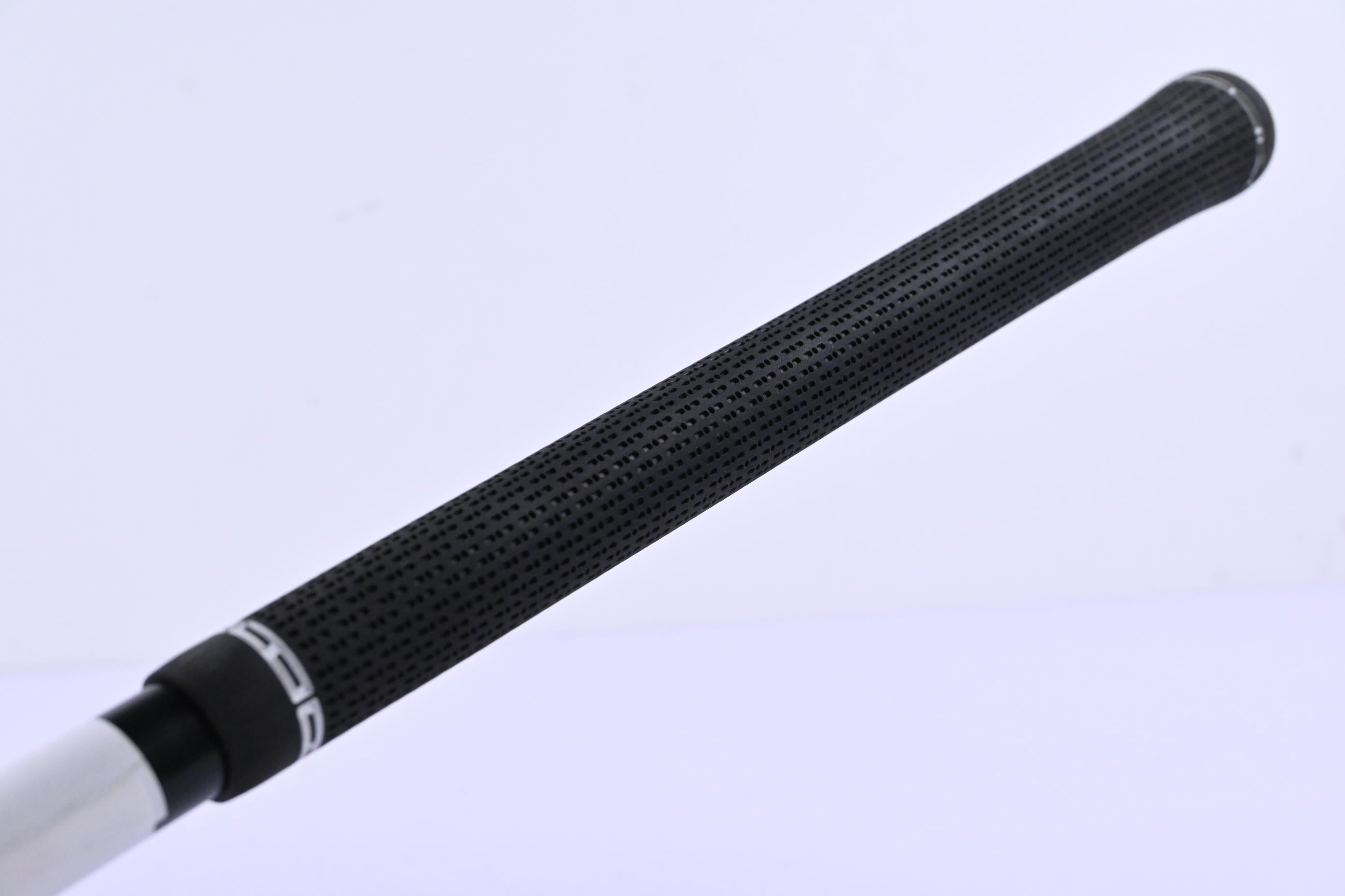 Titleist GT3 Driver / 8 Degree / Regular Flex HZRDUS Gen5 Black 60 Shaft