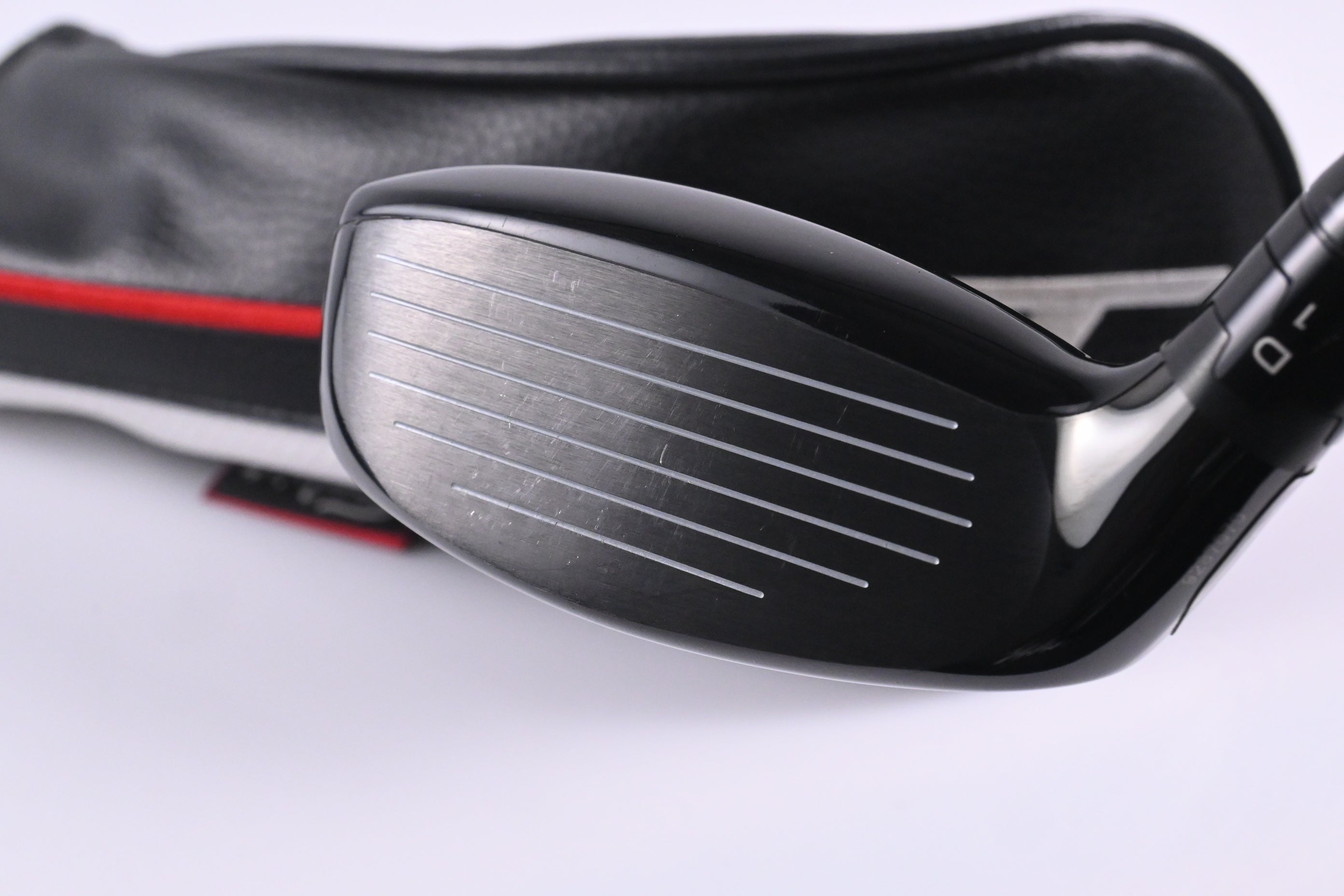 Titleist GT2 #4 Hybrid / 21 Degree / Regular Flex Project X Denali Red 60 Shaft