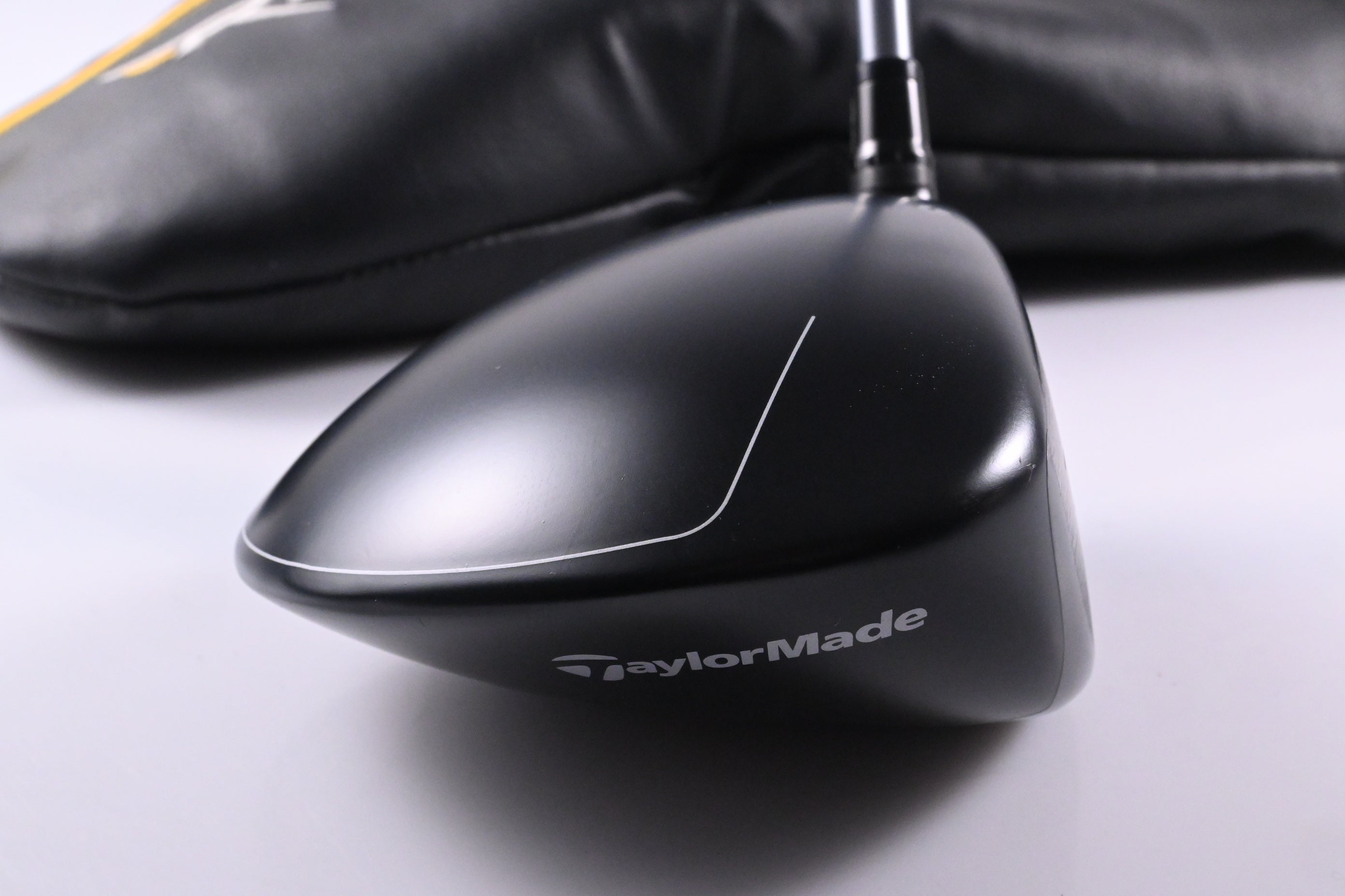 Taylormade RBZ Black Driver / 10.5 Degree / Regular Flex Matrix White Tie X4 55