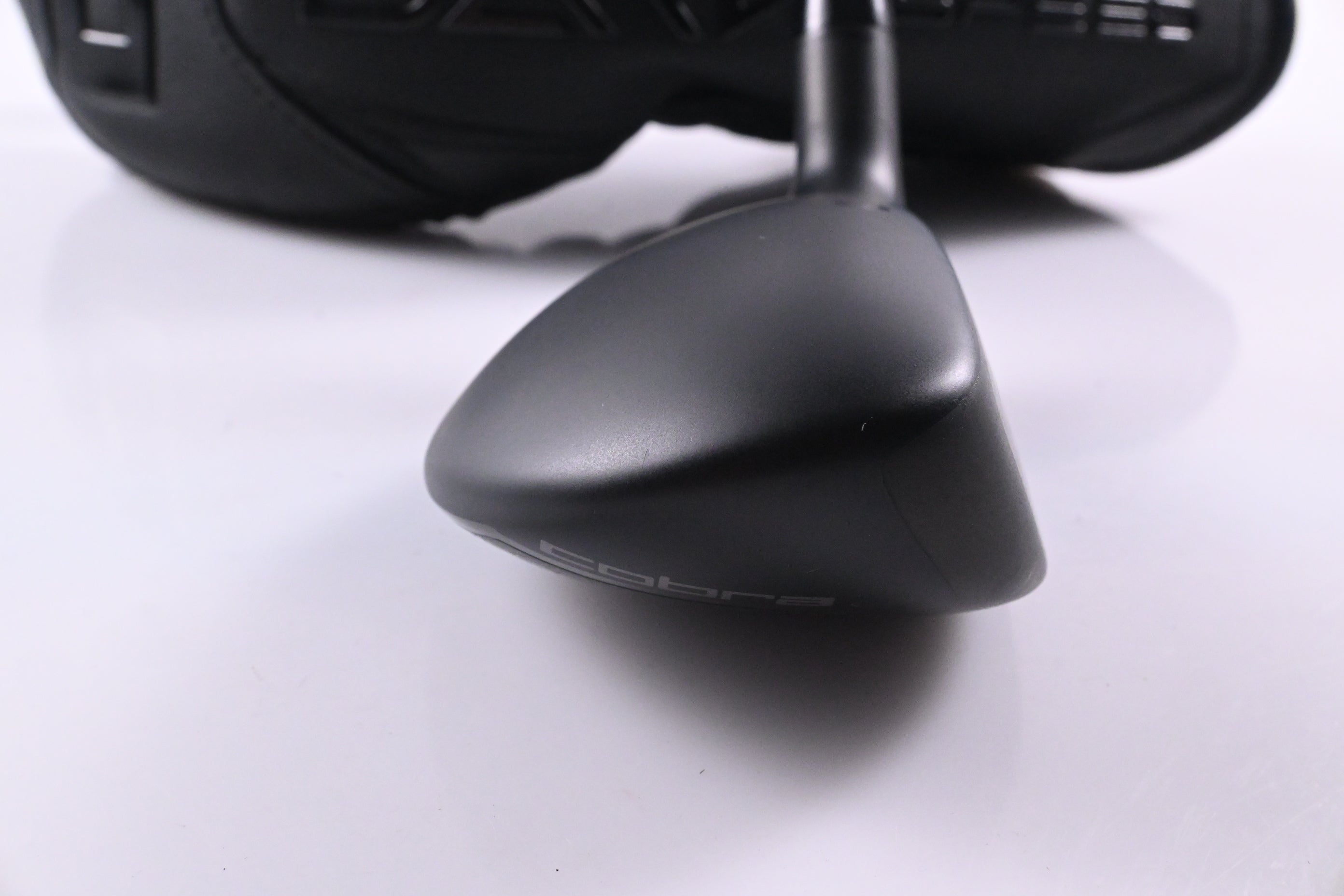 Cobra Darkspeed #4 Hybrid / 21 Degree / X-Flex Mitsubishi MMT Black 80 Shaft