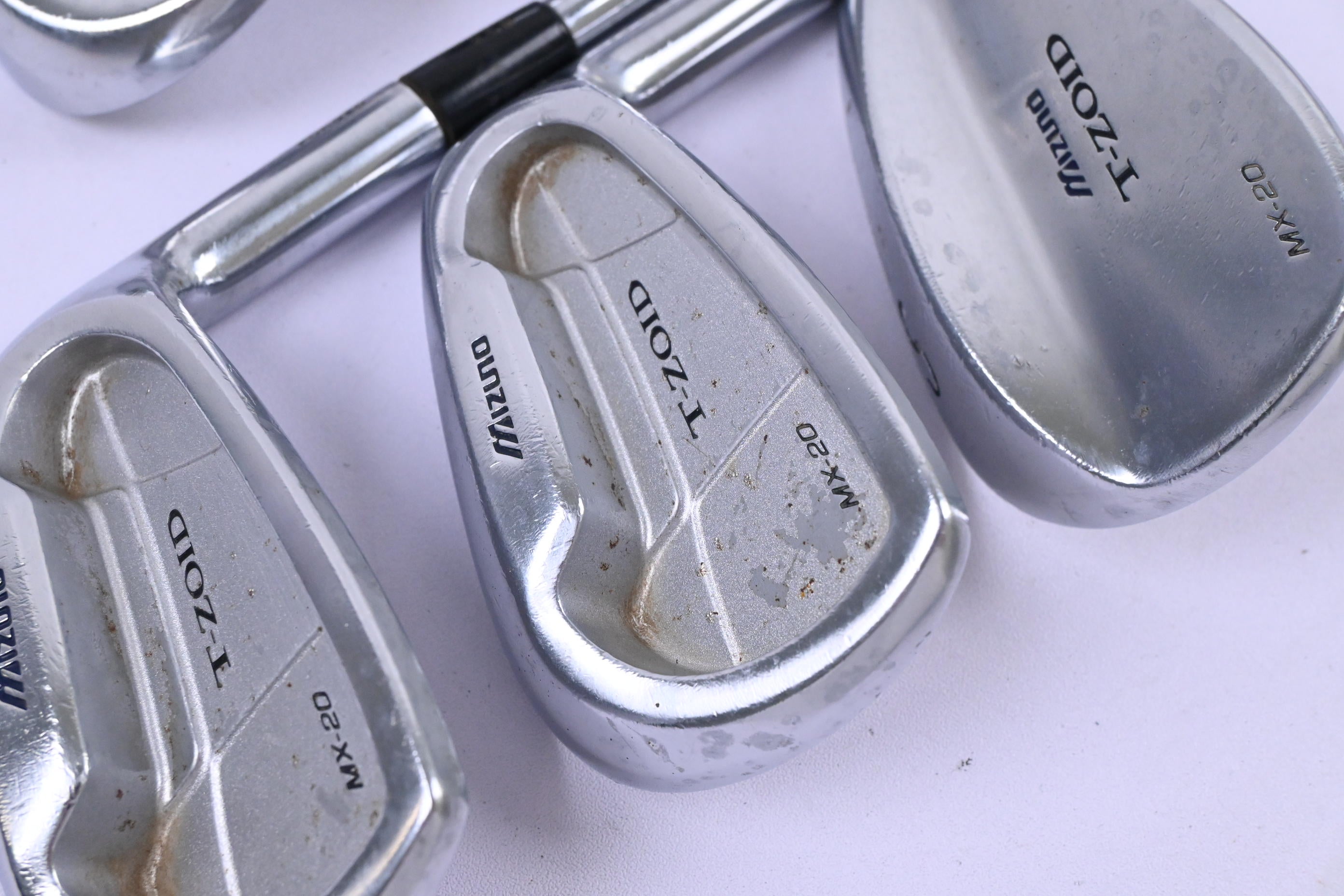 Mizuno MX-20 Irons / 7-PW+SW / Regular Flex Dynamic Gold Lite R300 Shafts